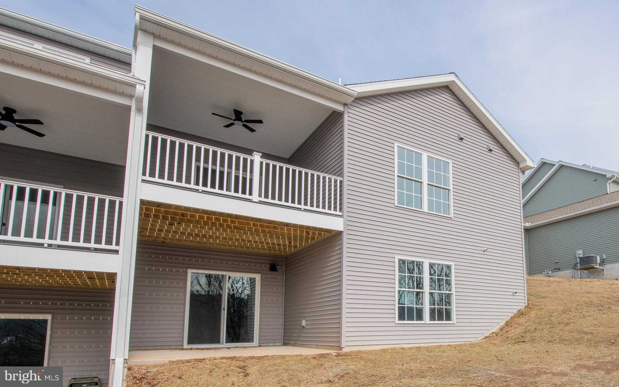 51 Wisteria Ln photo 2