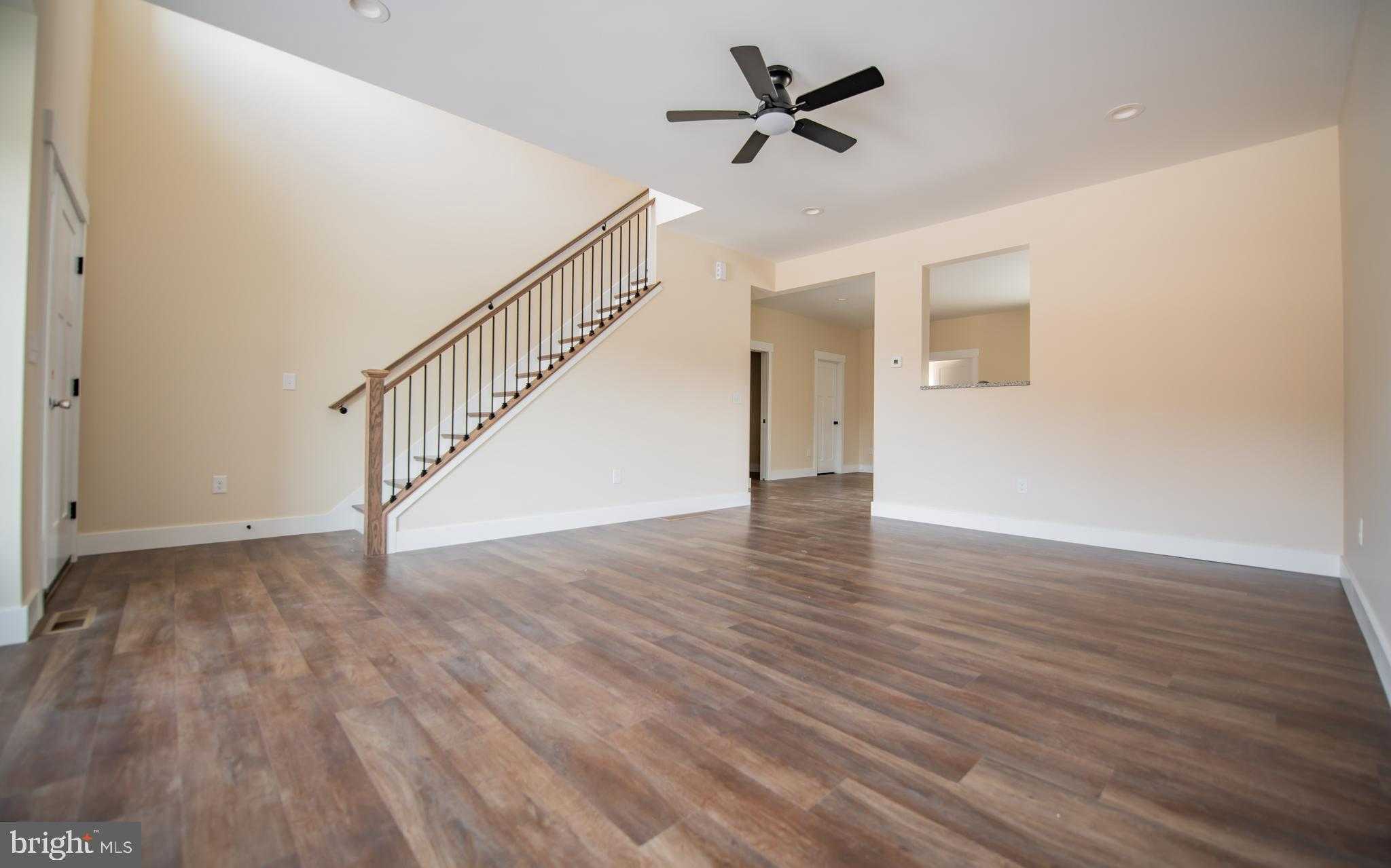 51 Wisteria Ln photo 3