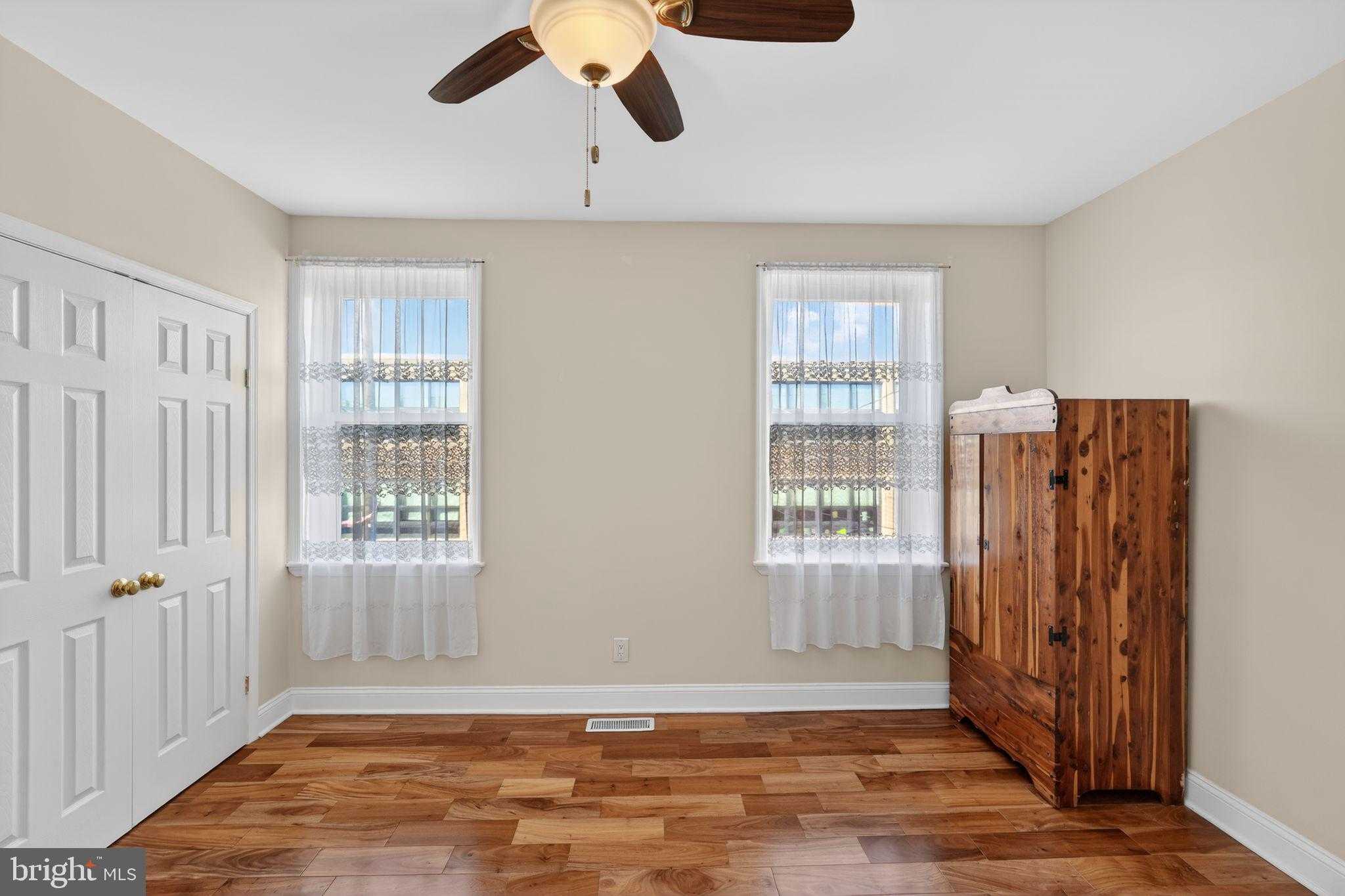 2515 S 16th St photo 17