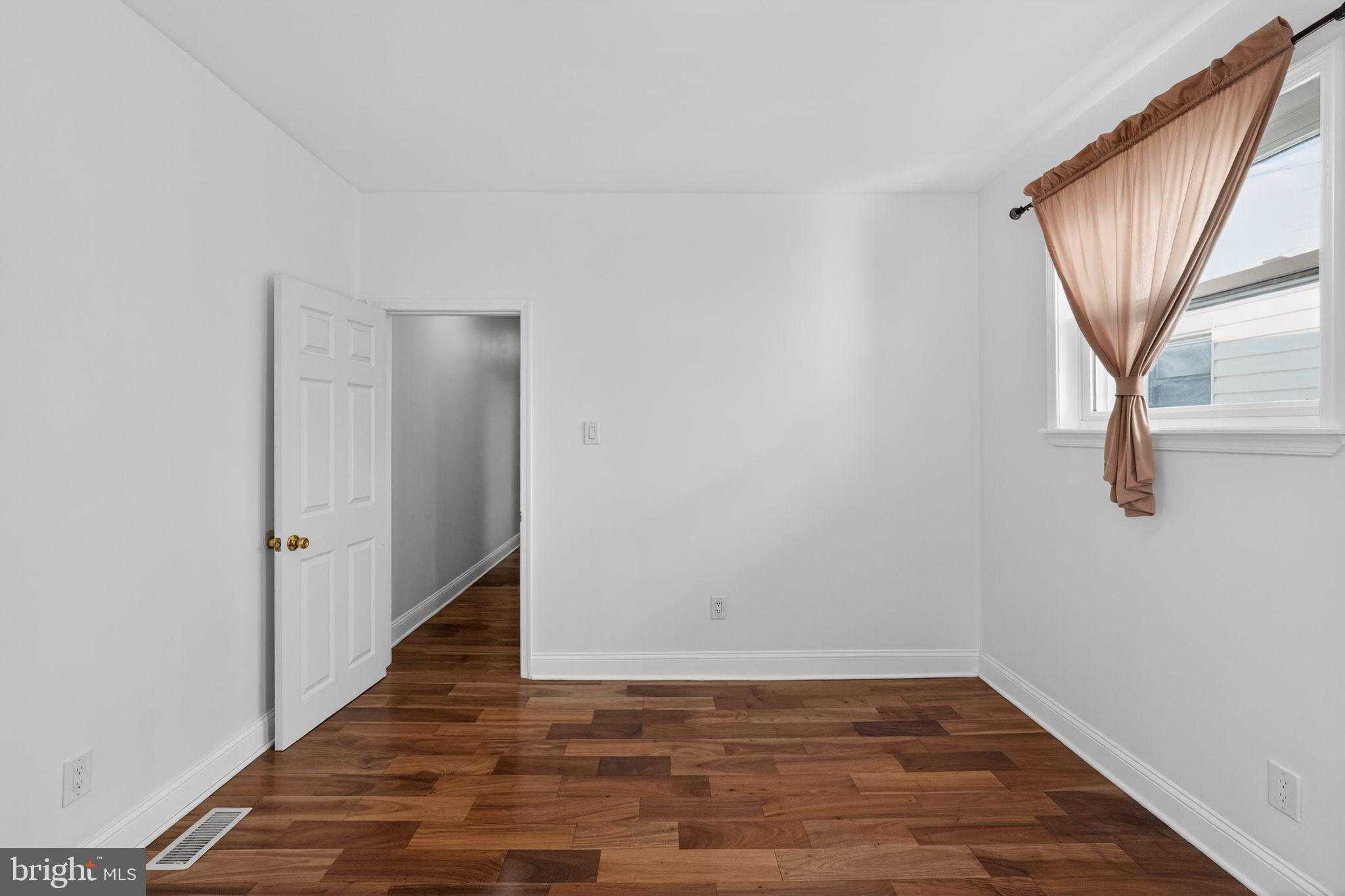 2515 S 16th St photo 26