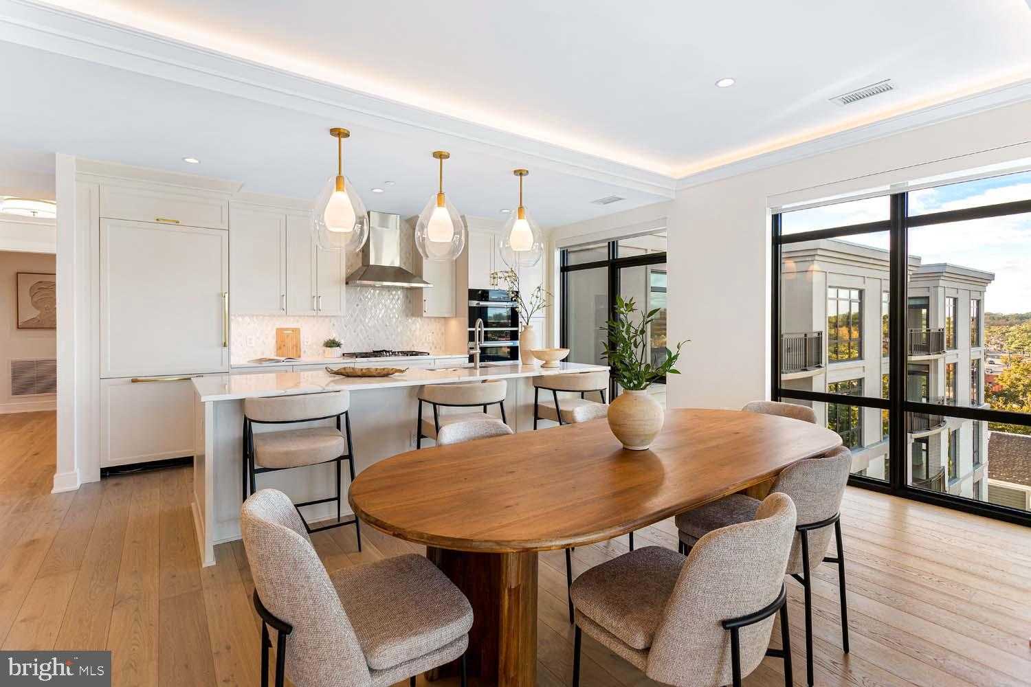 6718 Lowell Ave Unit 702 photo 10