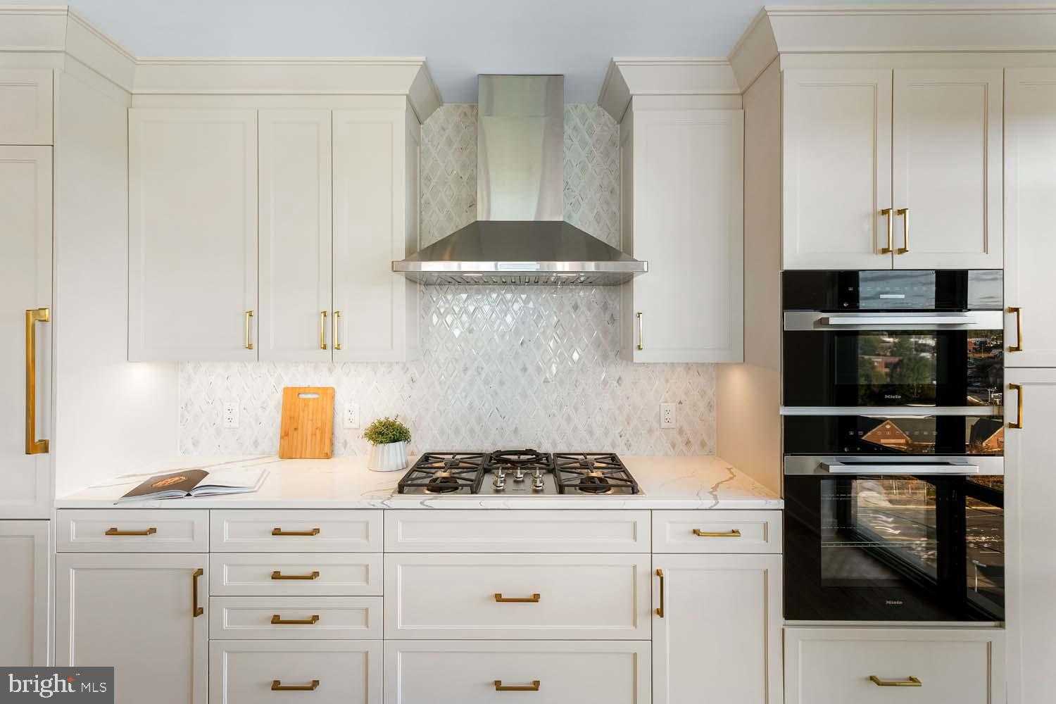 6718 Lowell Ave Unit 702 photo 16