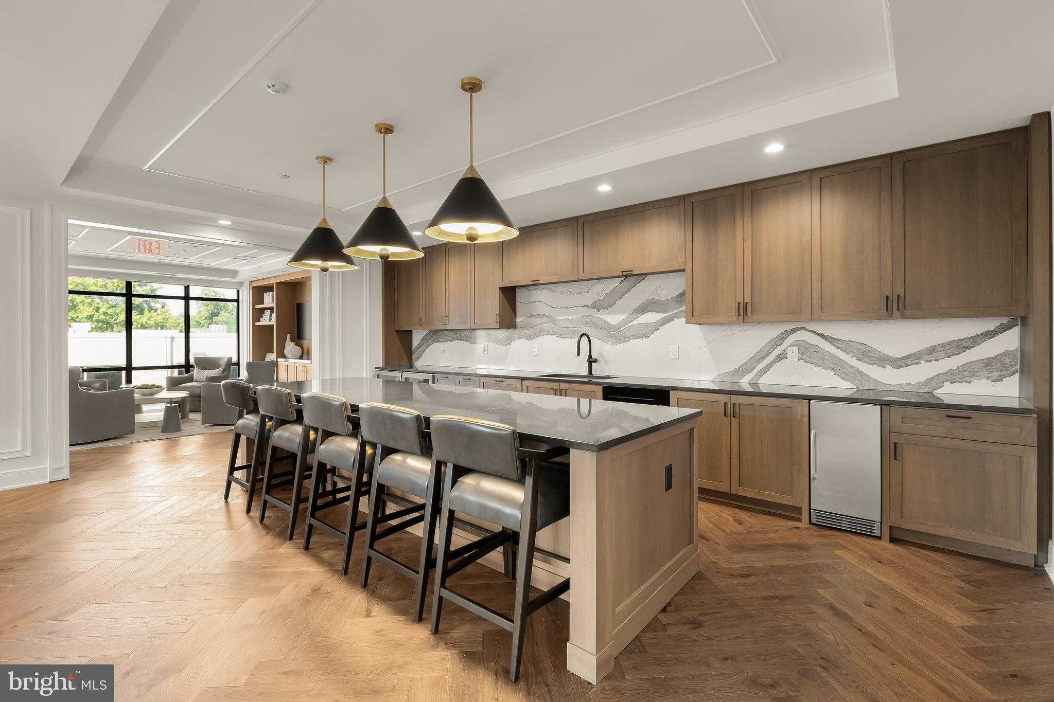 6718 Lowell Ave Unit 702 photo 46