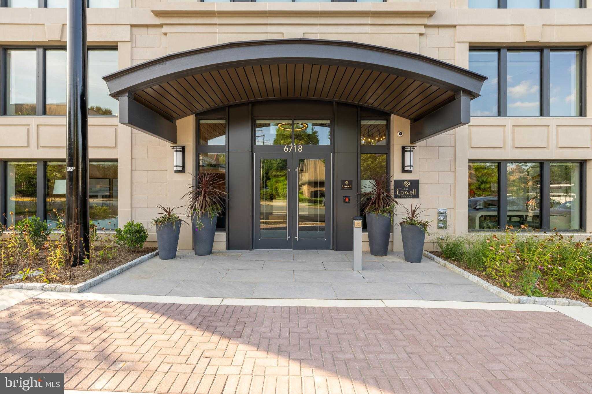 6718 Lowell Ave Unit 702 photo 53