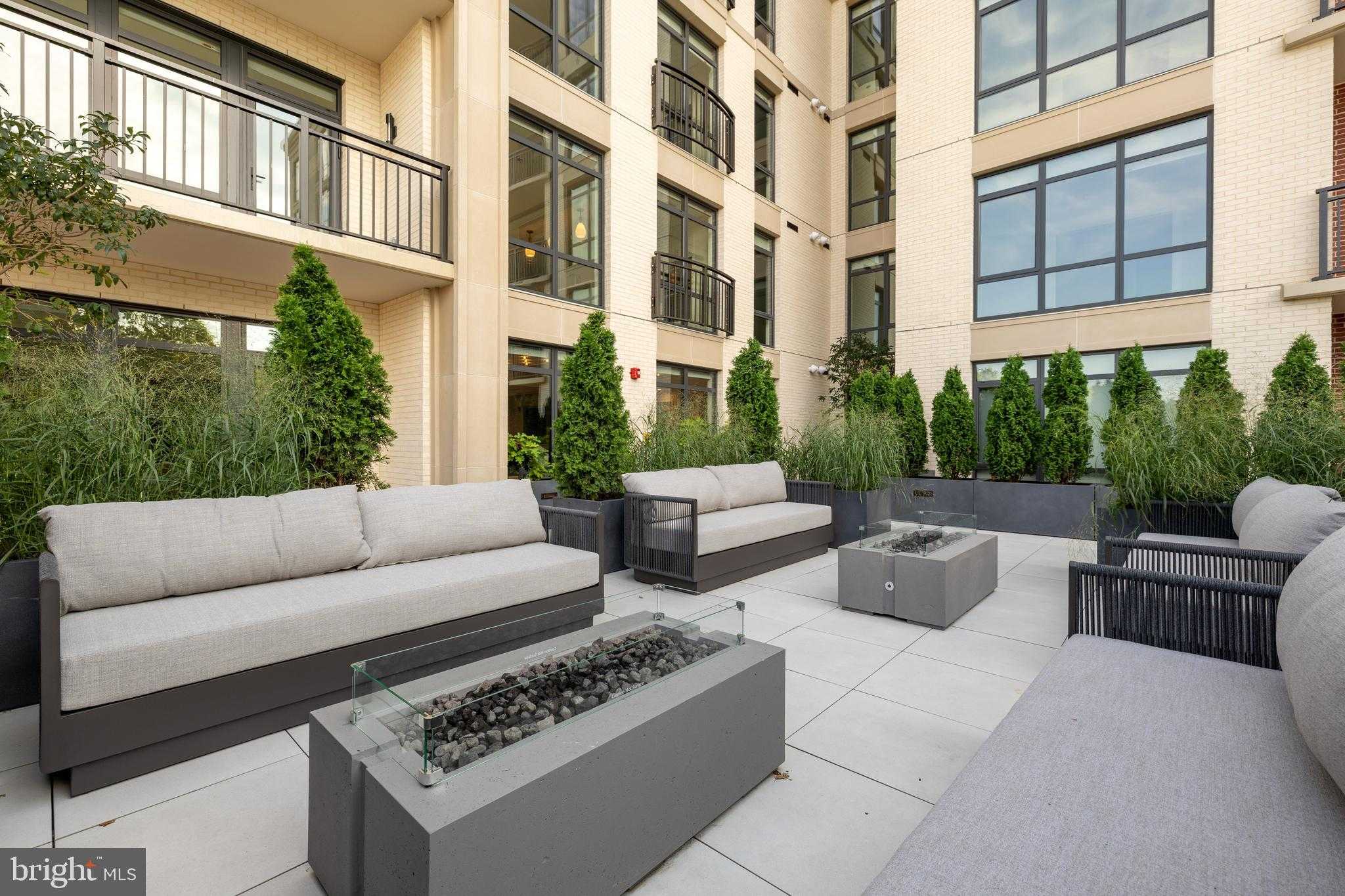 6718 Lowell Ave Unit 702 photo 67