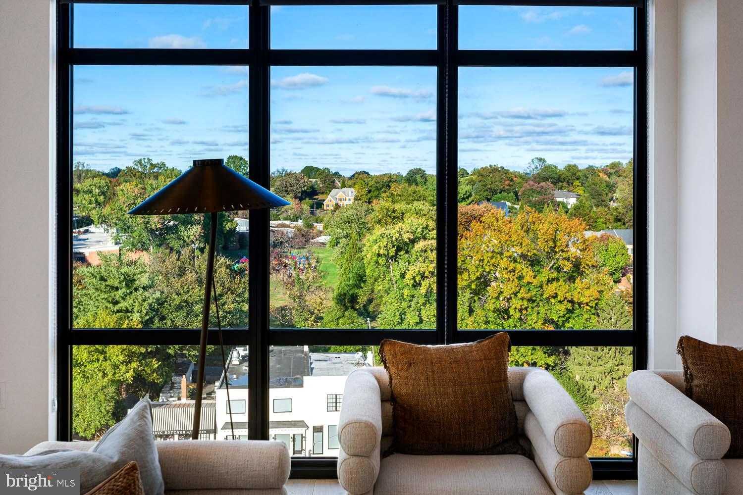 6718 Lowell Ave Unit 702 photo 7