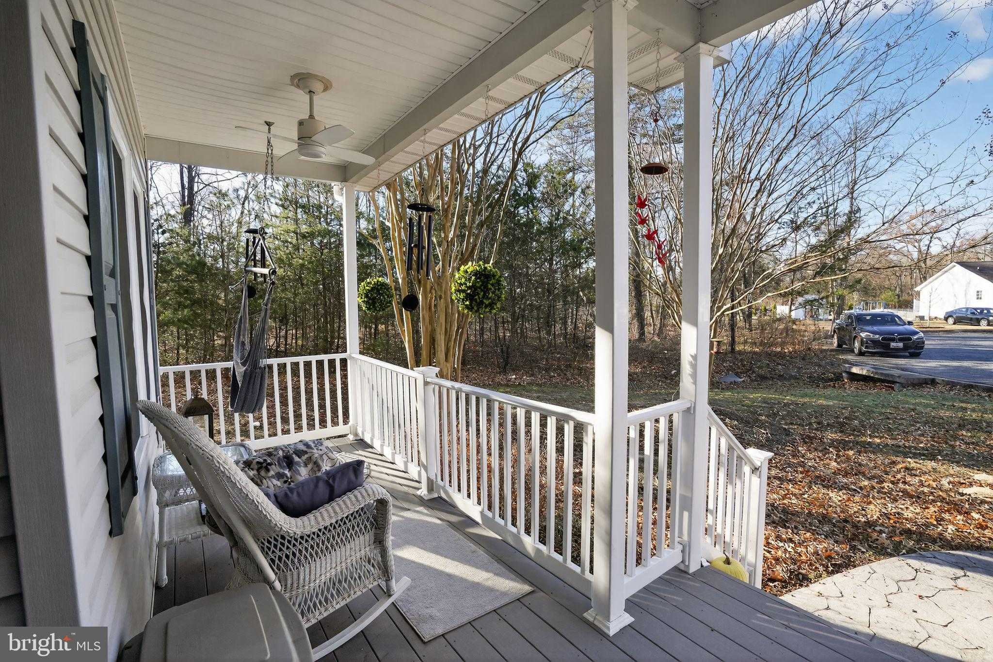 130 Charlotte Ave photo 2