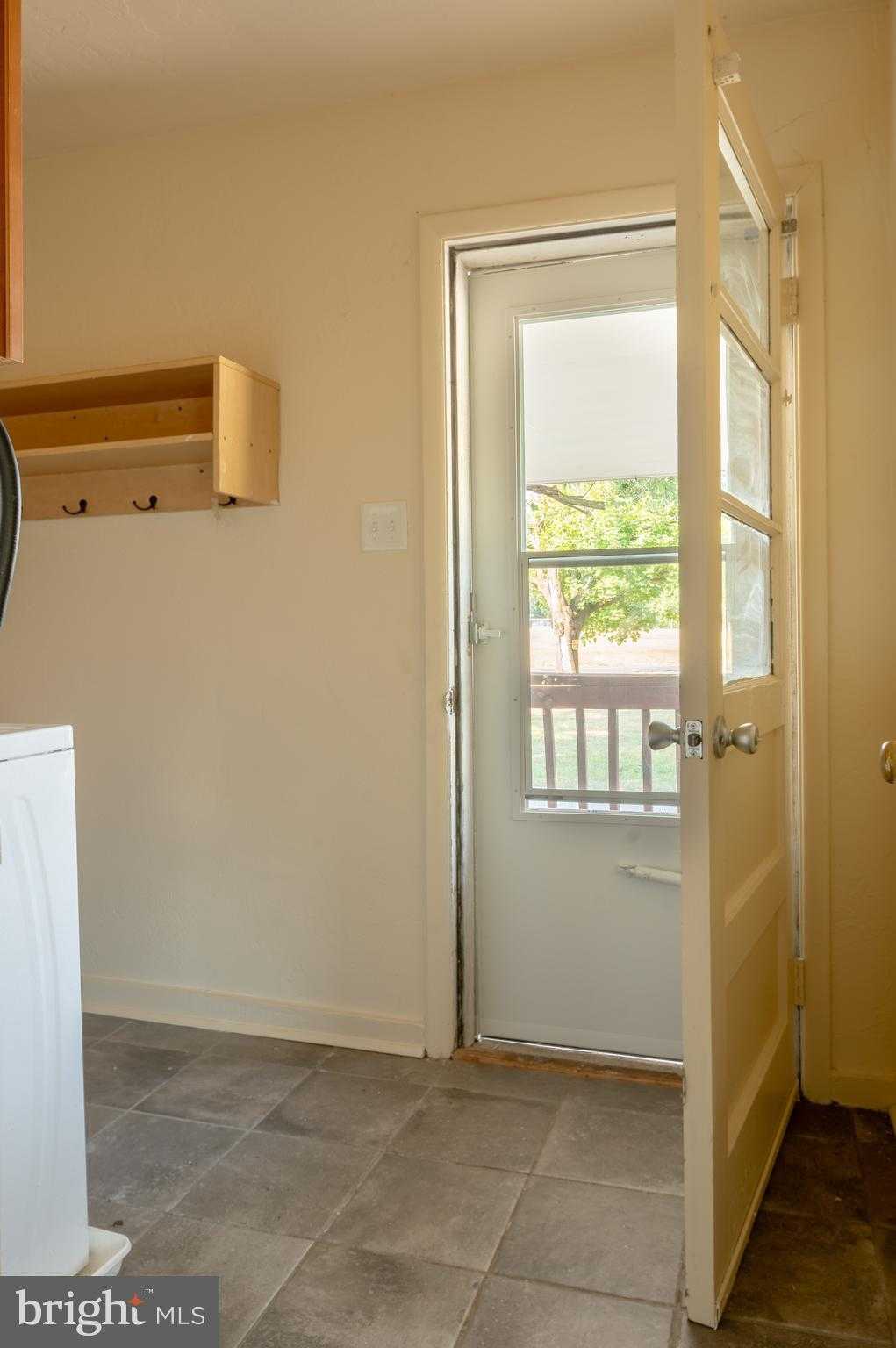 108 Martin Dr photo 35