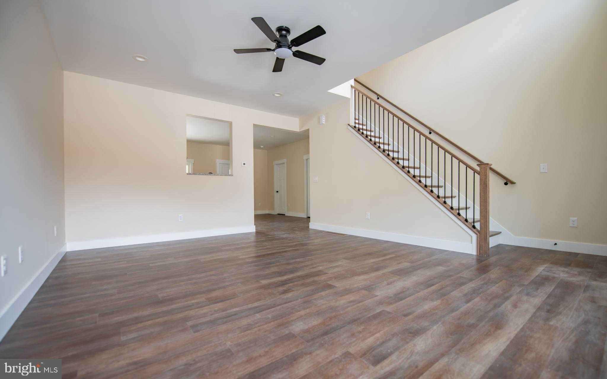 53 Wisteria Ln photo 4