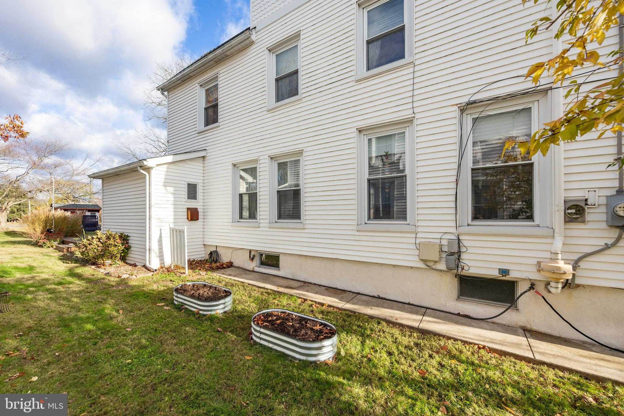 19 Glenwood Ave photo 3