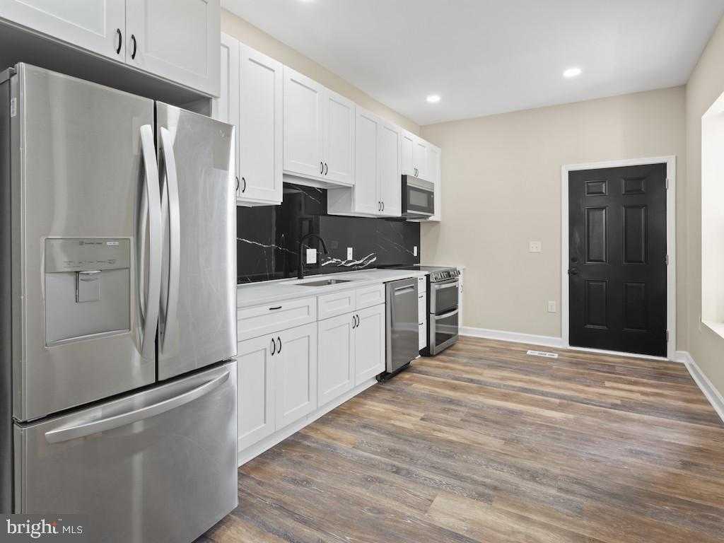 2903 Winchester St photo 10