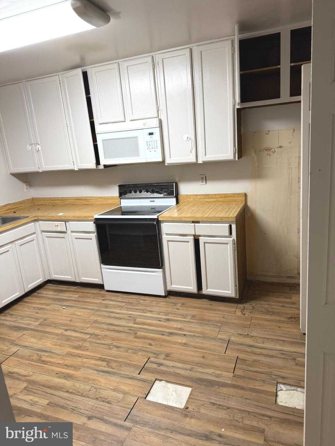 6947 Mayfair Ter photo 3