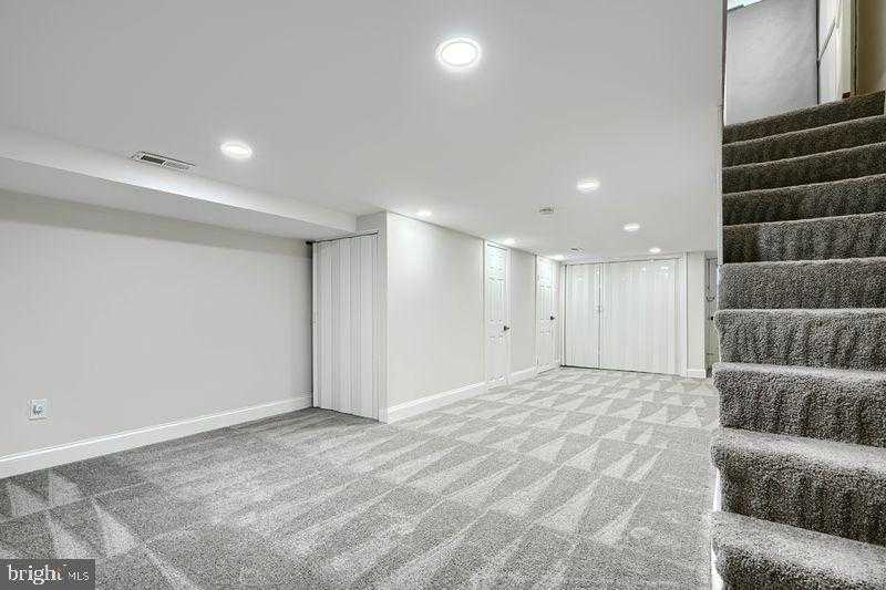 3836 8th St photo 23