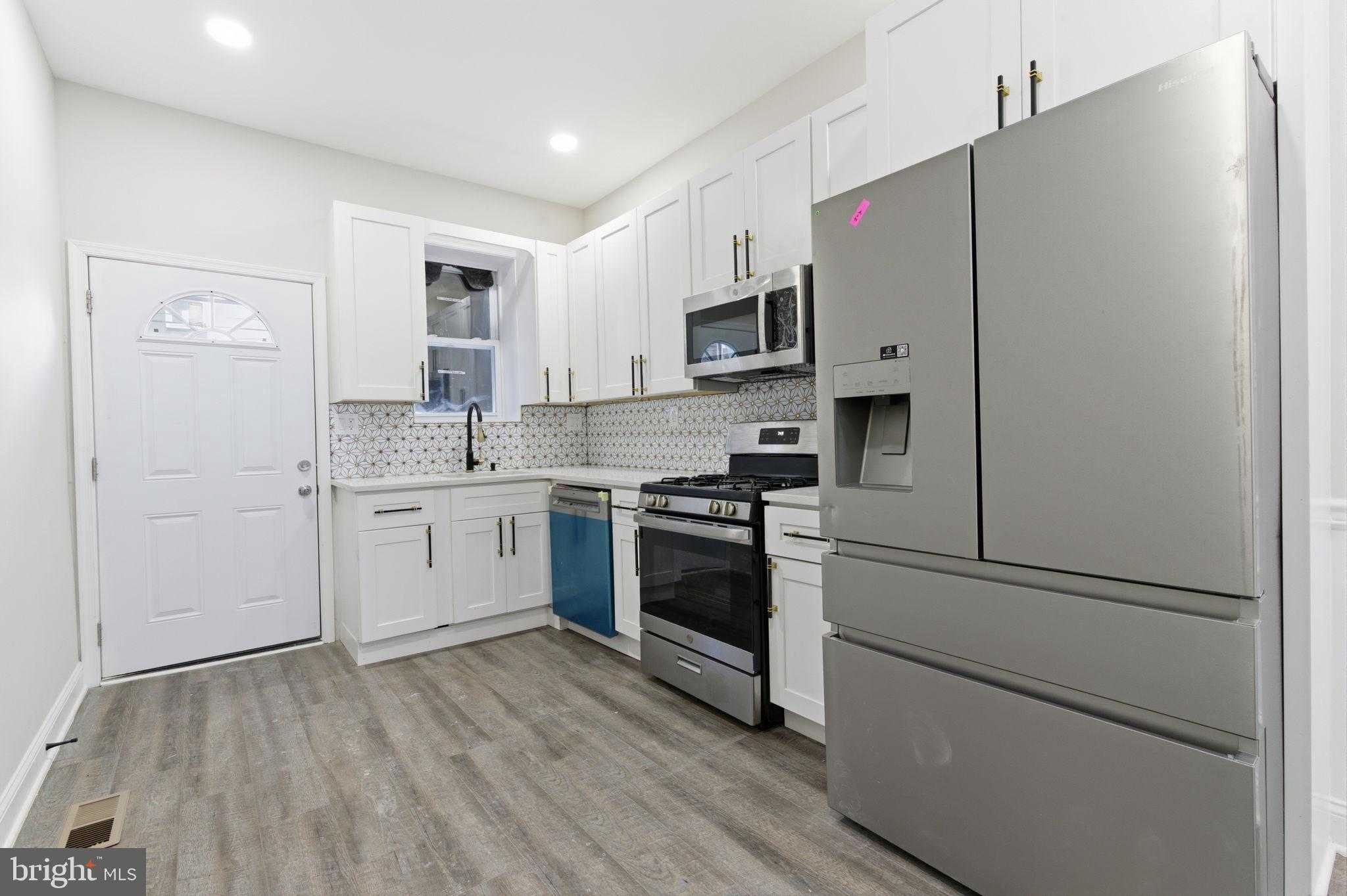 2248 S Darien St photo 11