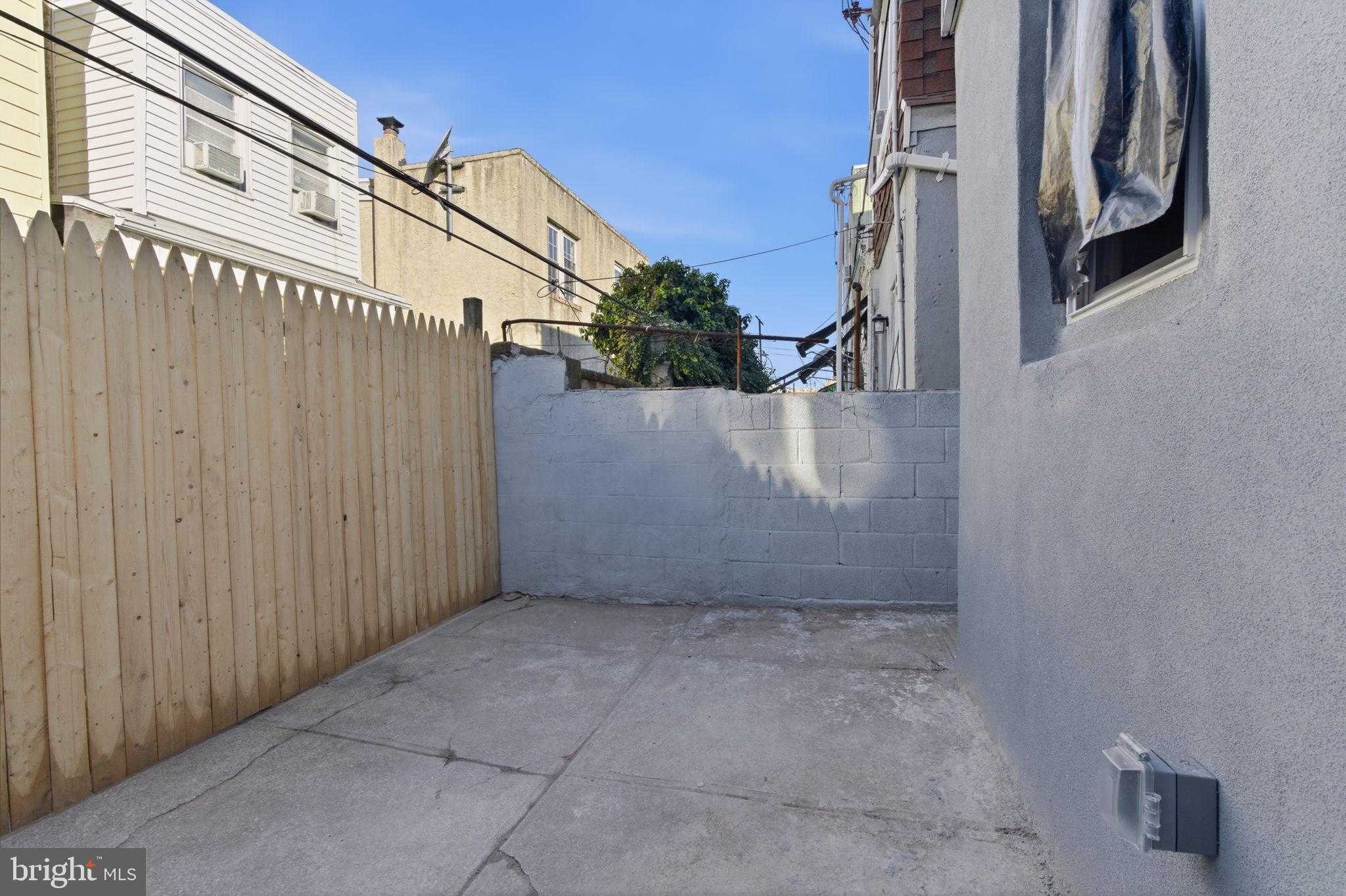 2248 S Darien St photo 26