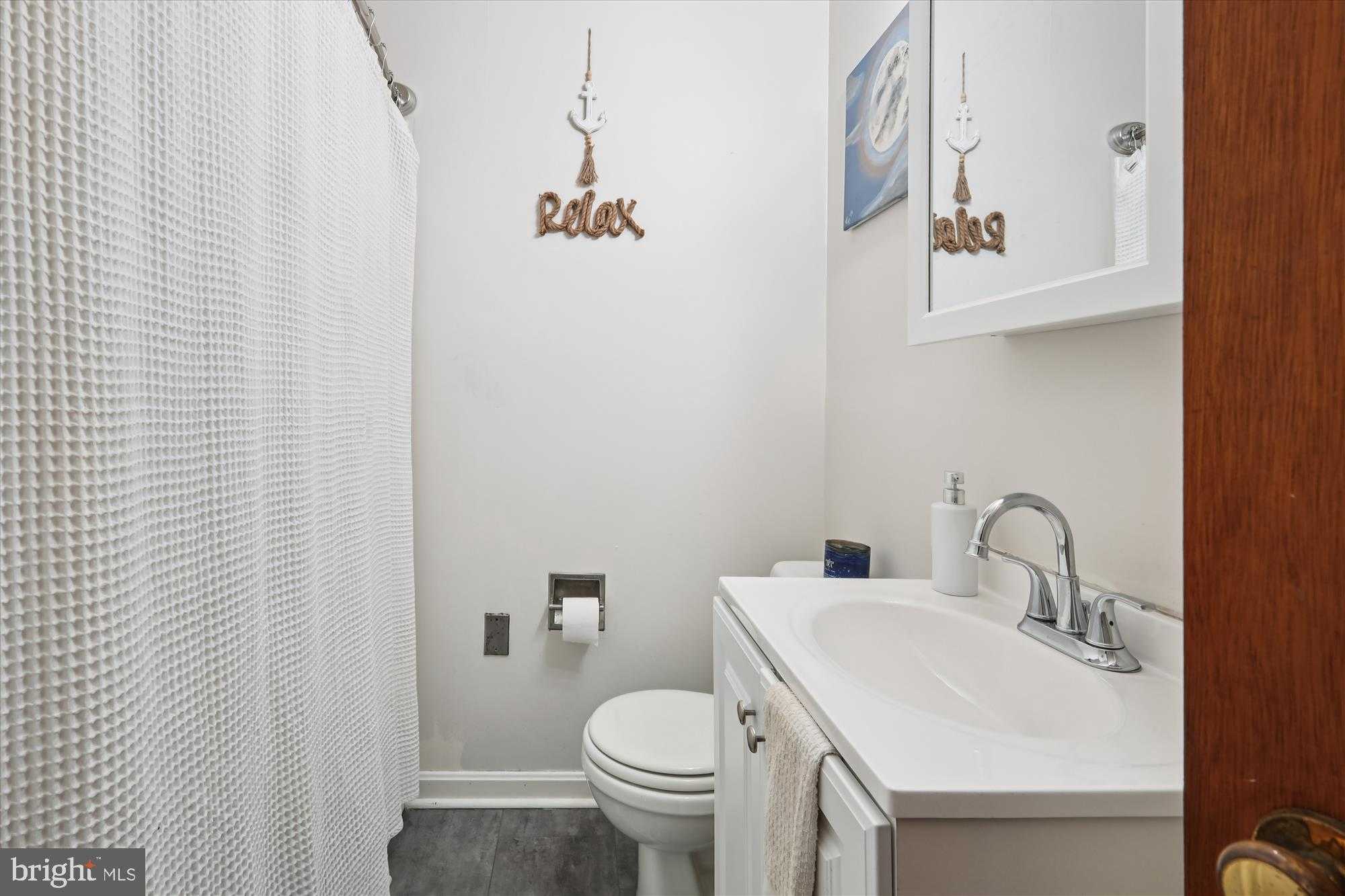 5916 N Main St photo 10