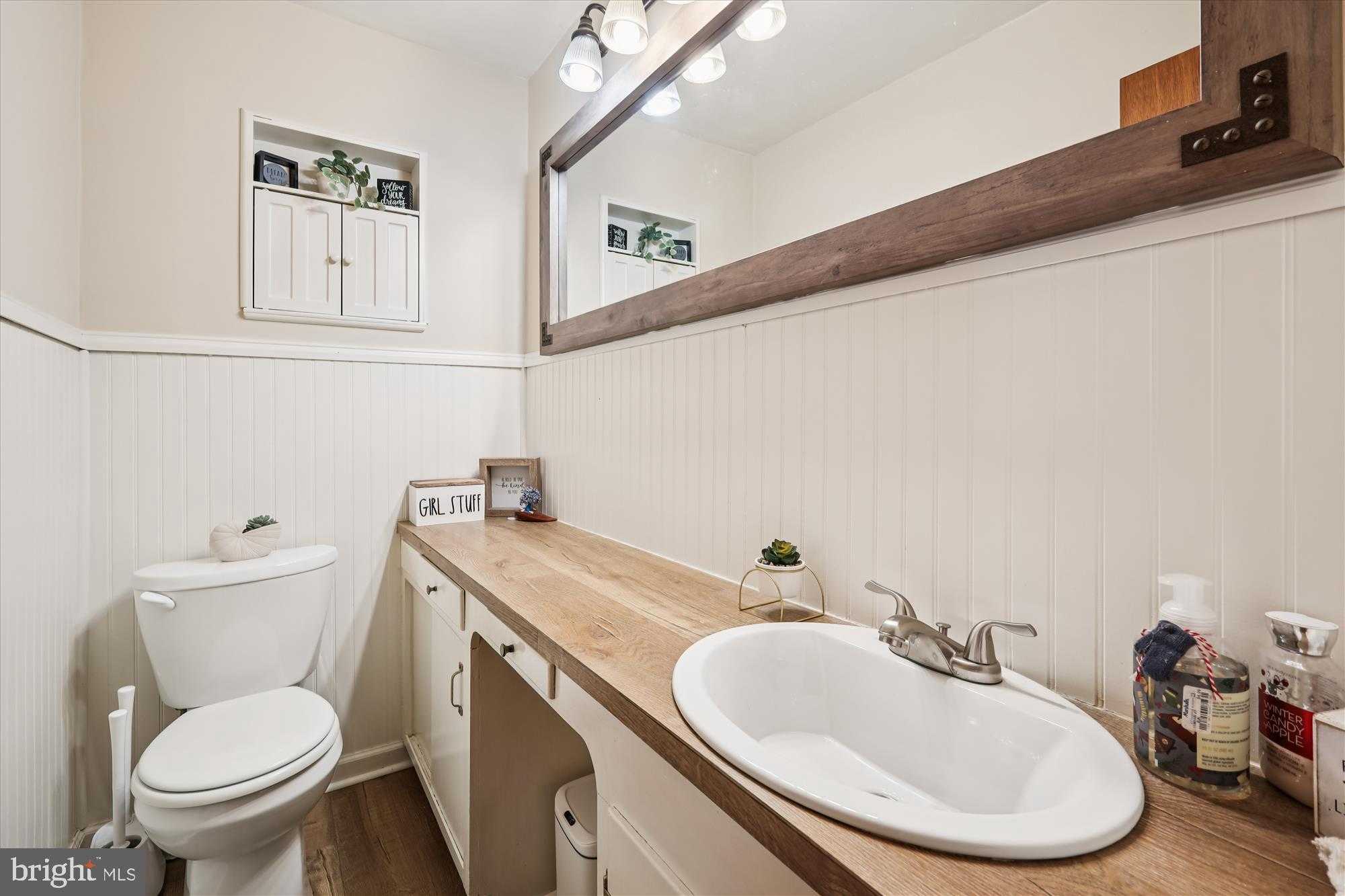 5916 N Main St photo 11