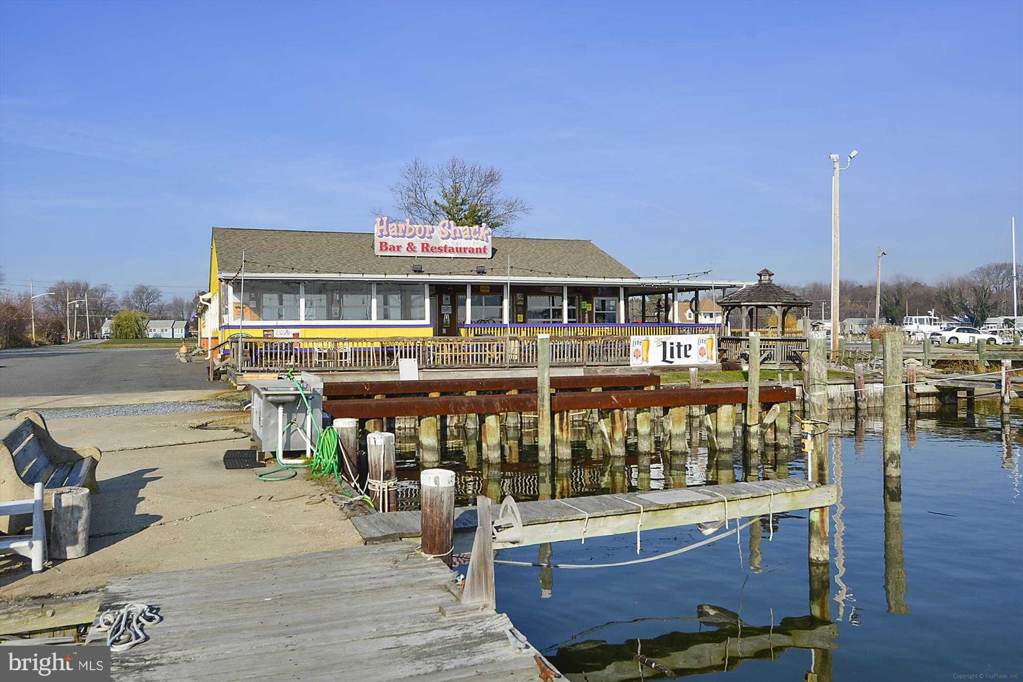 5916 N Main St photo 24