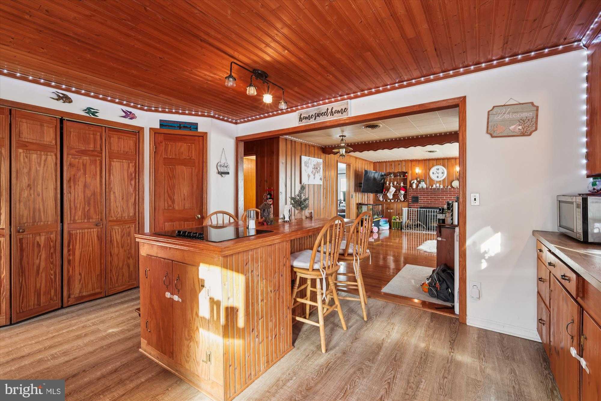 5916 N Main St photo 5