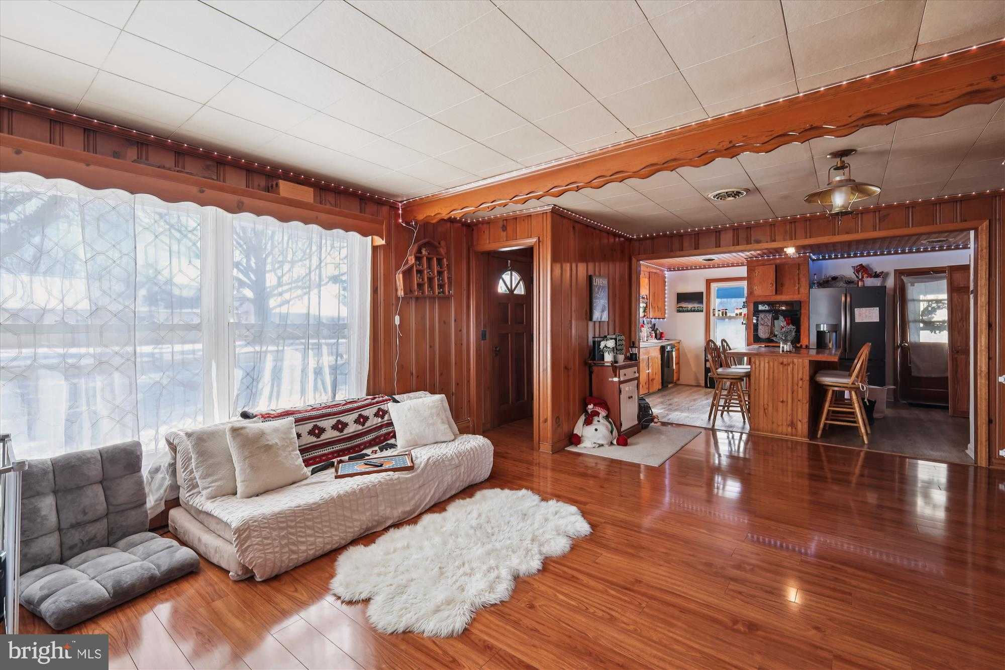 5916 N Main St photo 9