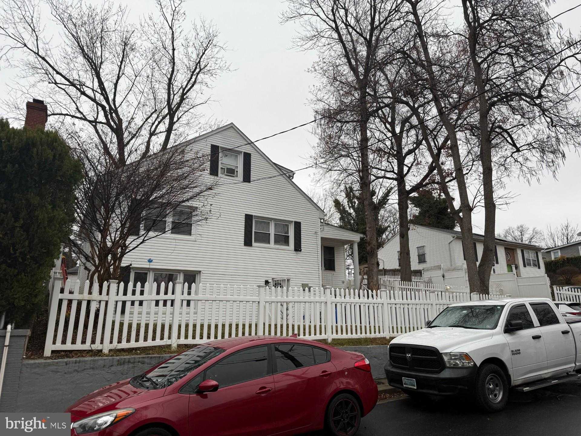 515 Clovis Ave photo 3