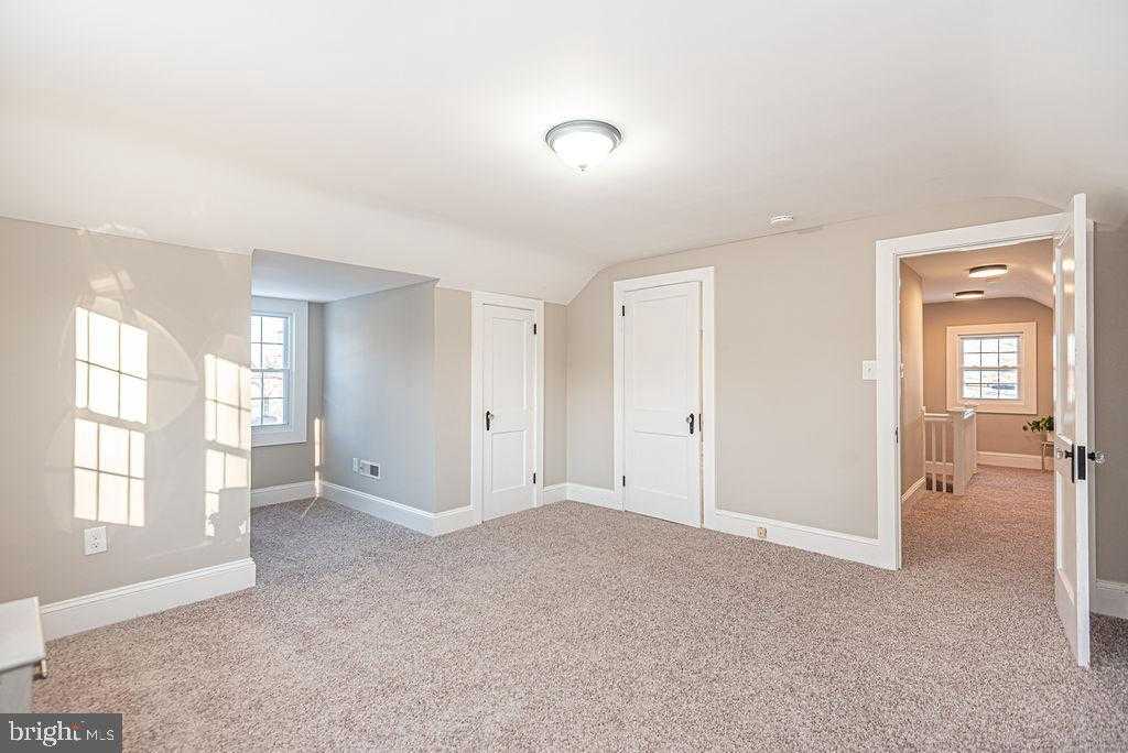 228 Glen Ave photo 43