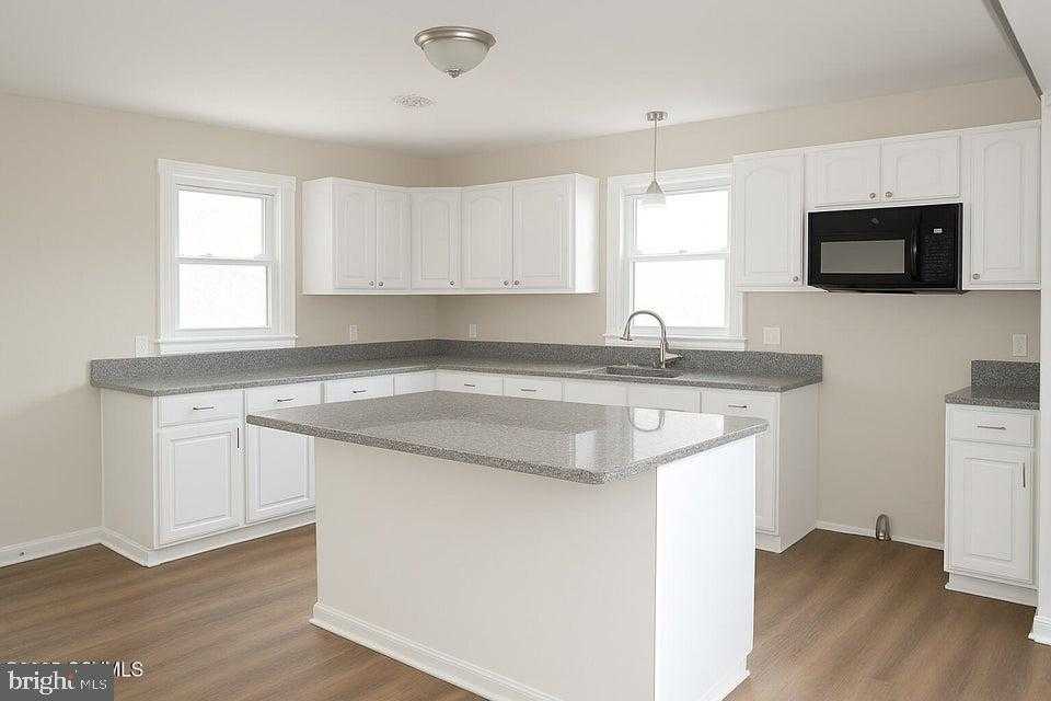 100 Cherokee Rd photo 4