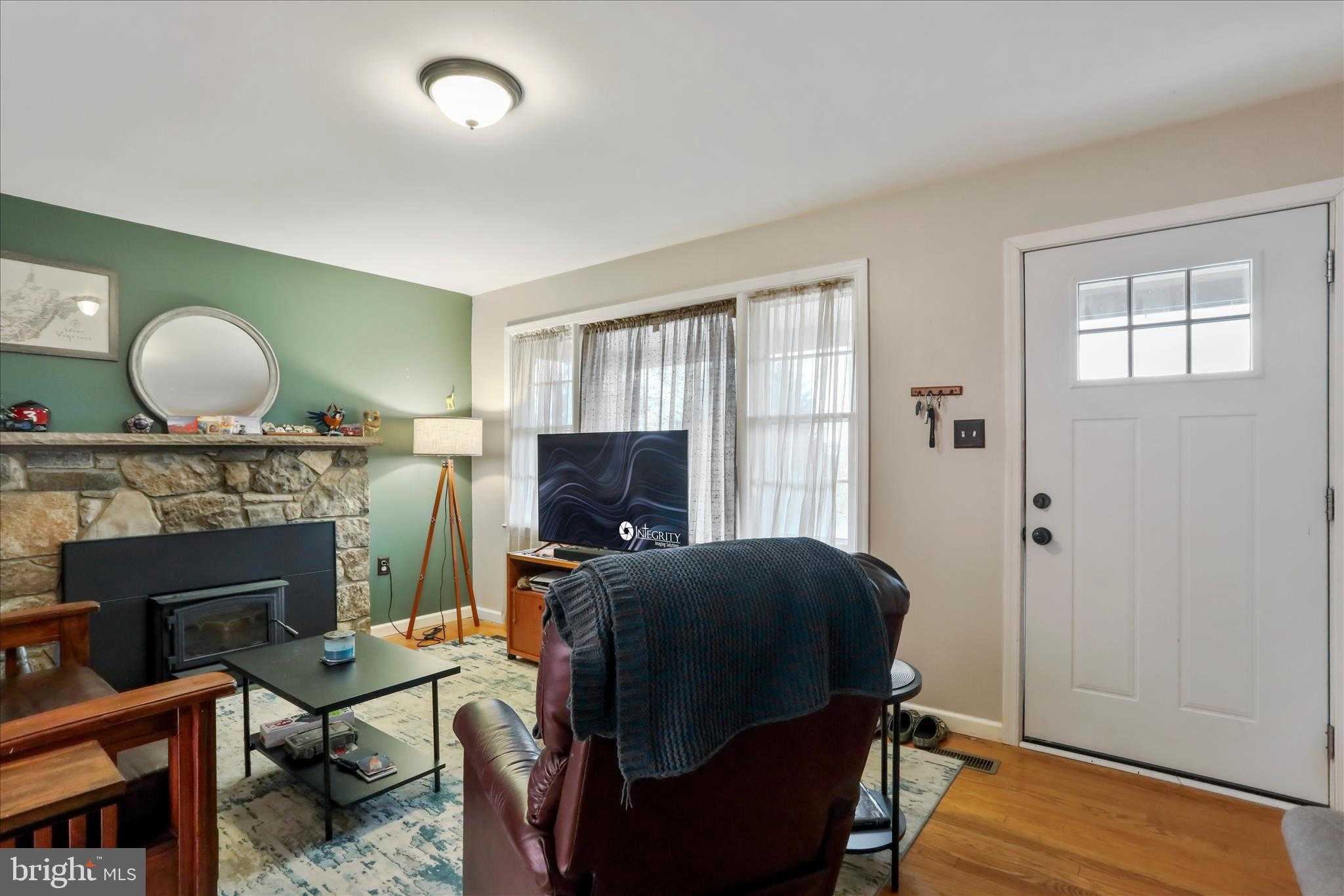 4381 Engle Molers Rd photo 9