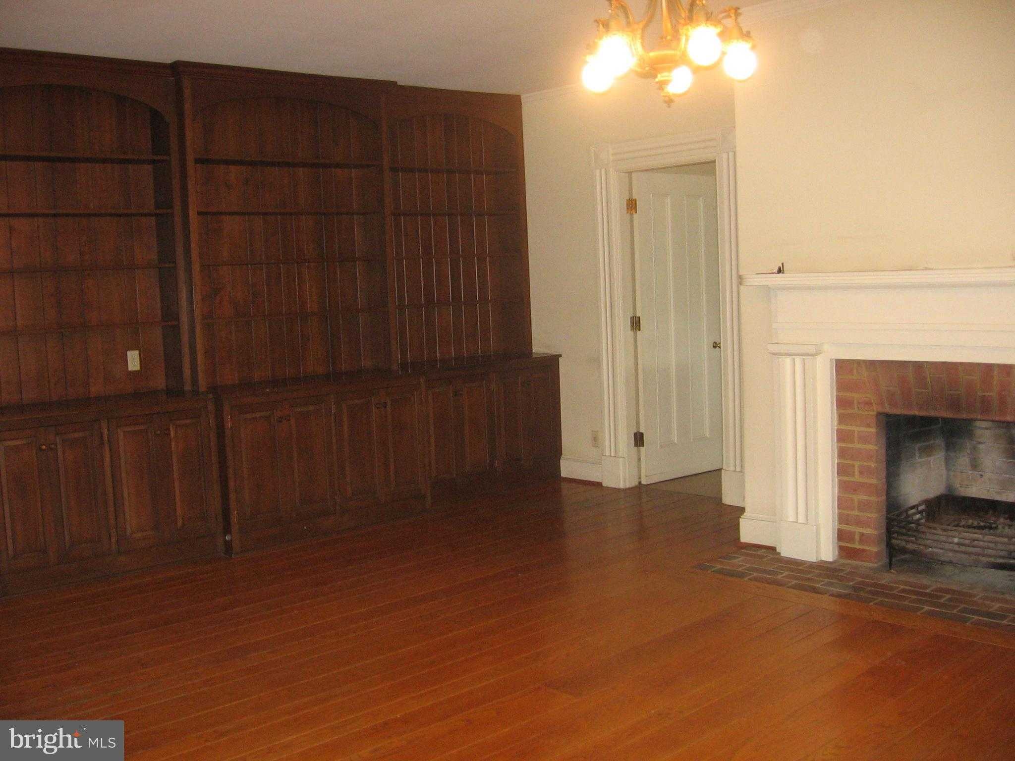 349 Town Run Ln photo 17