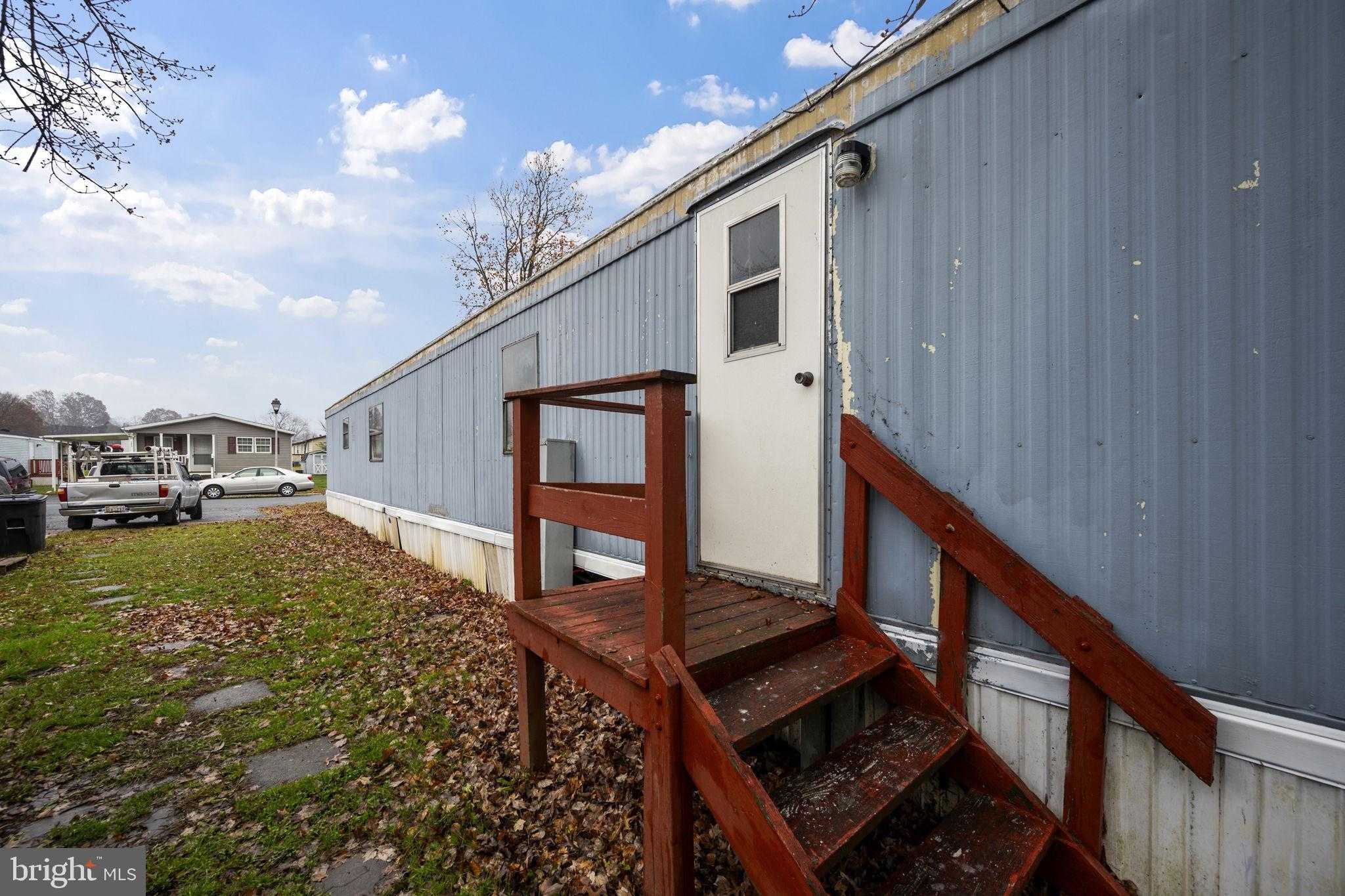 1954 Sidnee Dr photo 22