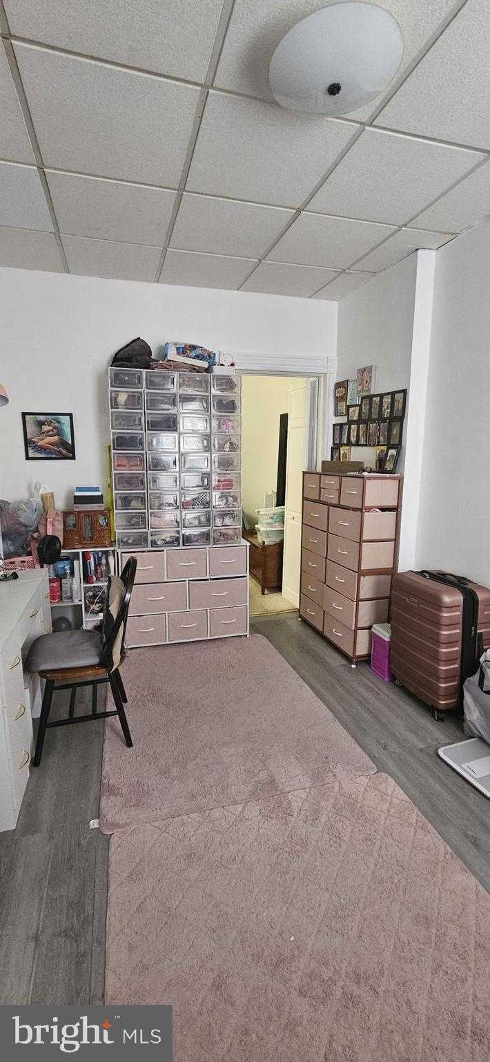 439 Buttonwood St photo 20