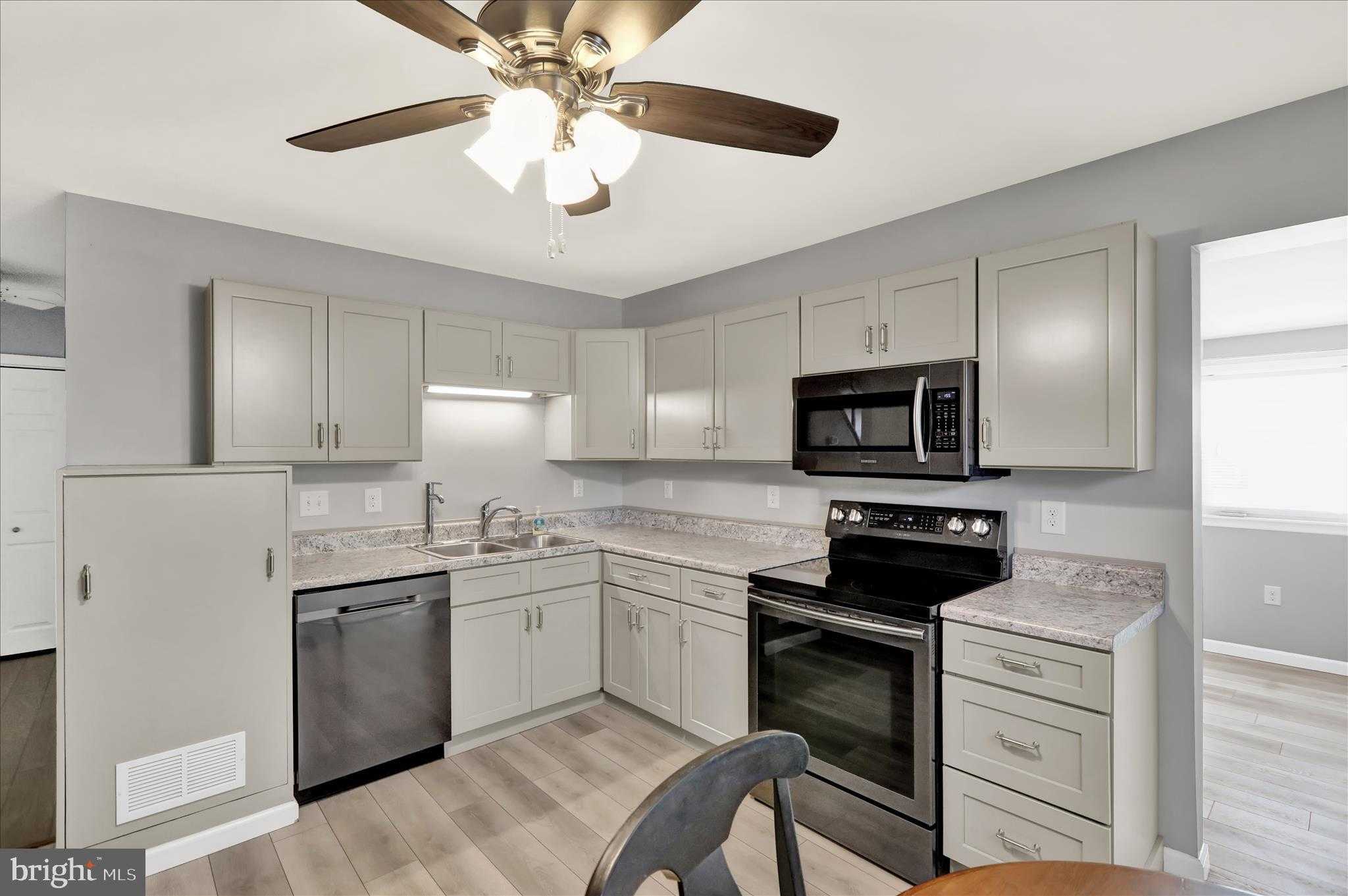 706 Wagon Wheel Ln photo 7