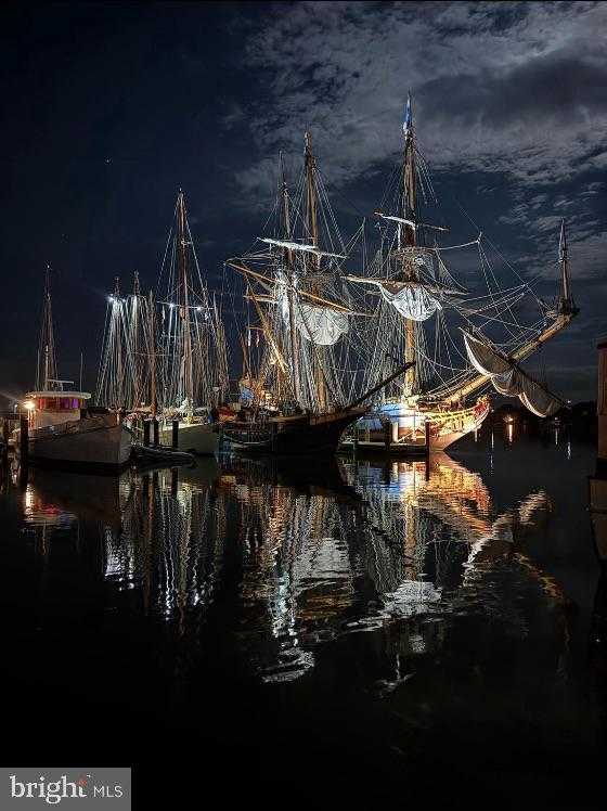 101 Landing Ln photo 24