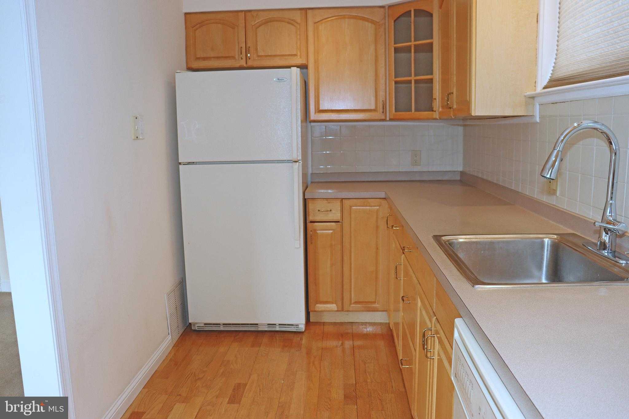 858 Fairfax Rd photo 8