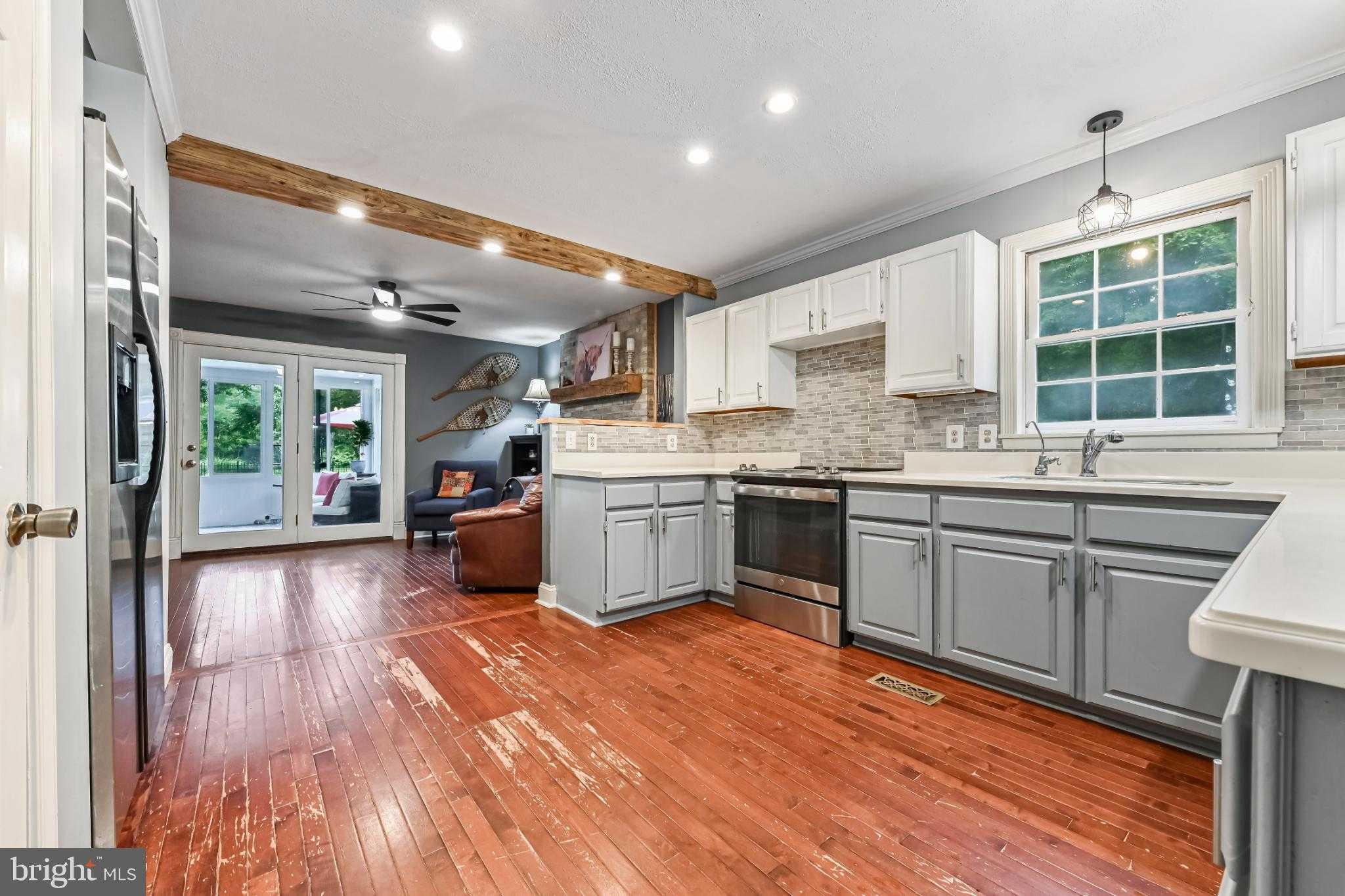 26698 Arcadia Shores Rd photo 11