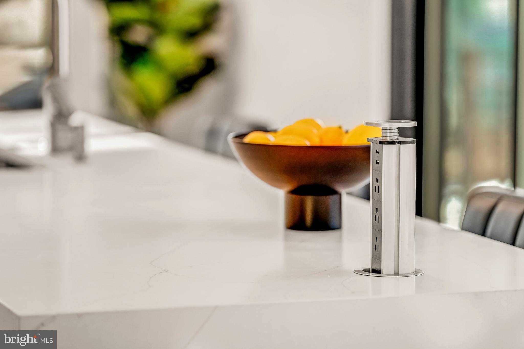 5921 Chesterbrook Rd photo 30