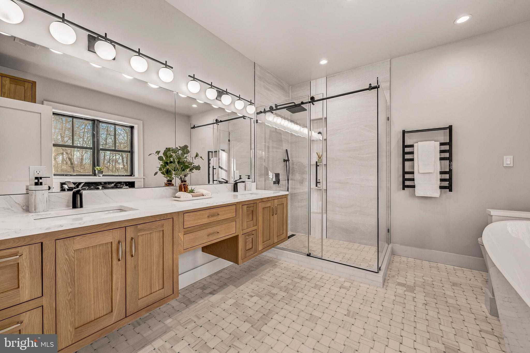 5921 Chesterbrook Rd photo 46