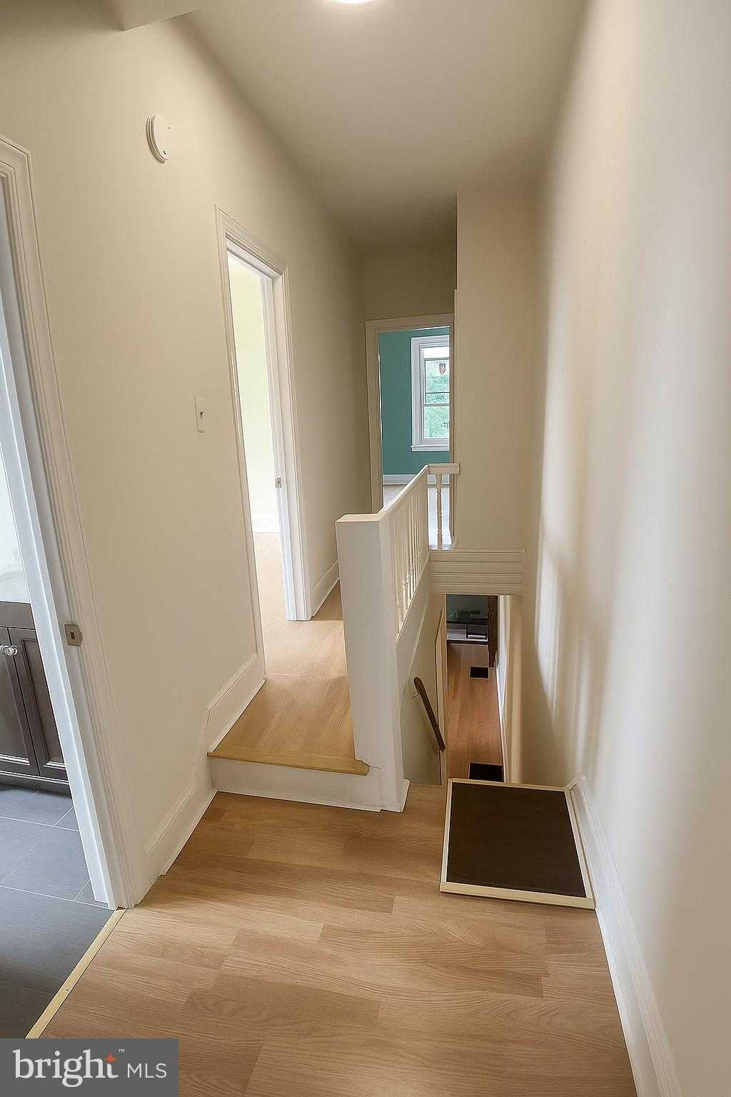 881 N 46th St photo 10