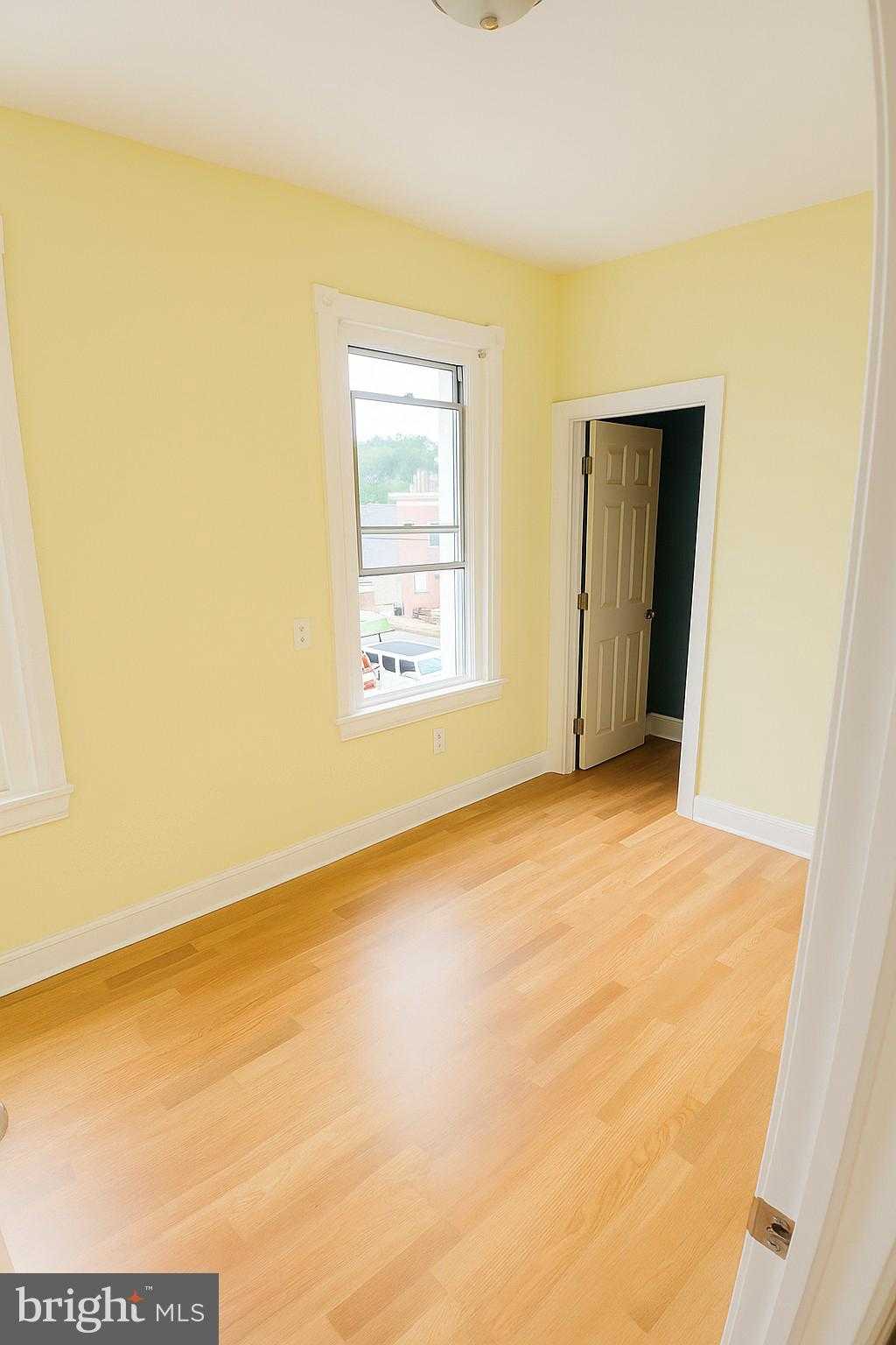 881 N 46th St photo 7