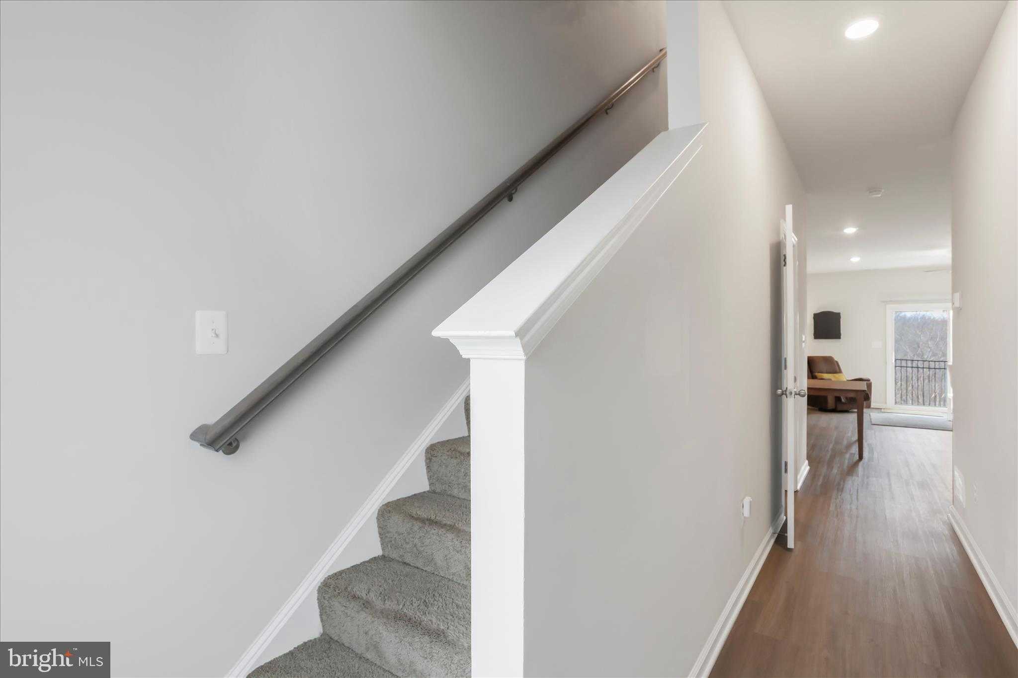 193 Hampstead Blvd photo 4