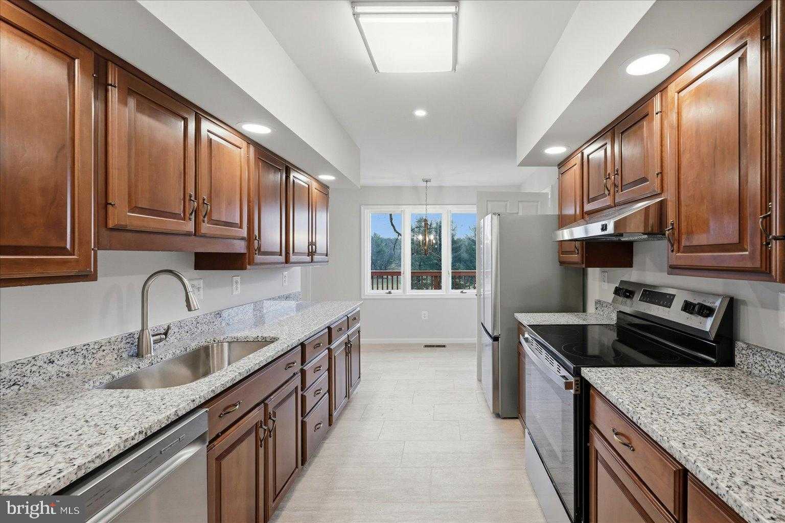 388 Bowling Green Rd photo 17