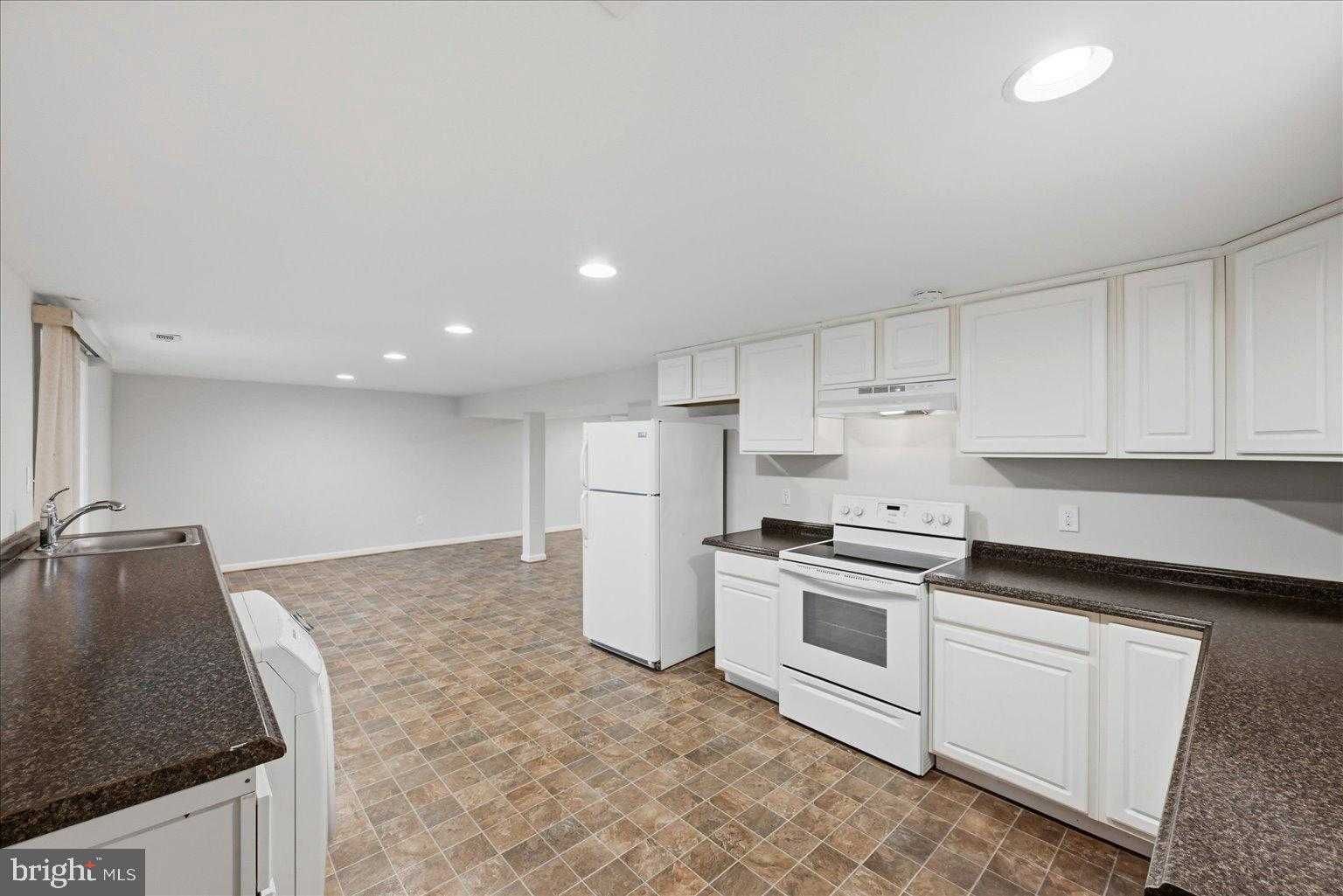 388 Bowling Green Rd photo 27