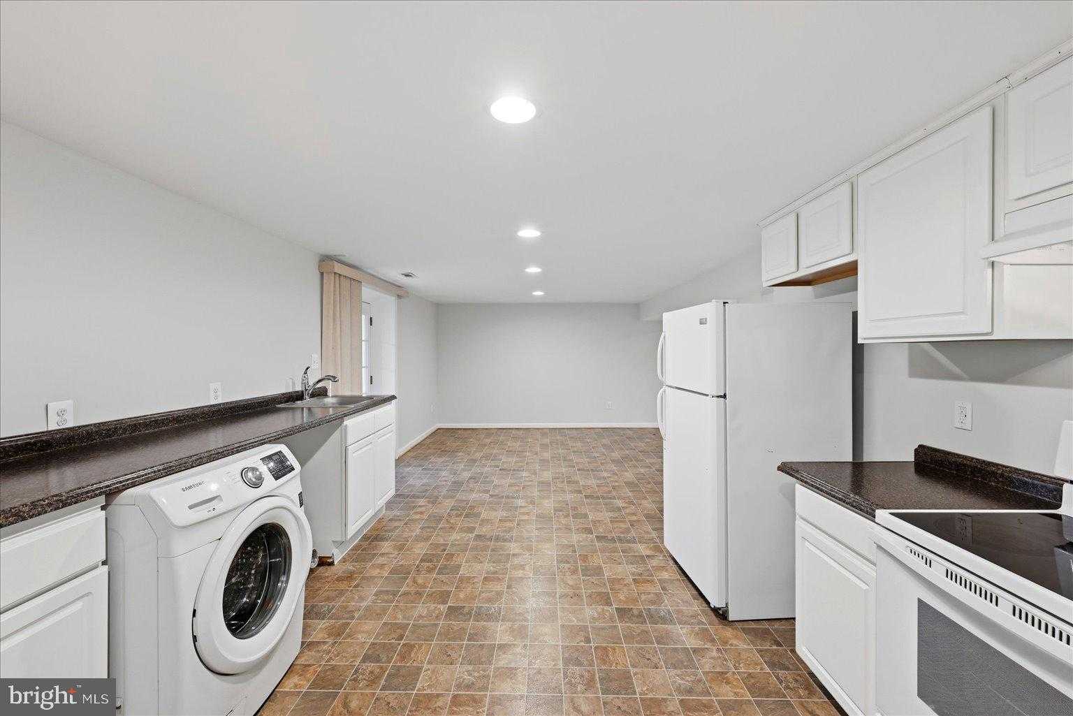 388 Bowling Green Rd photo 31