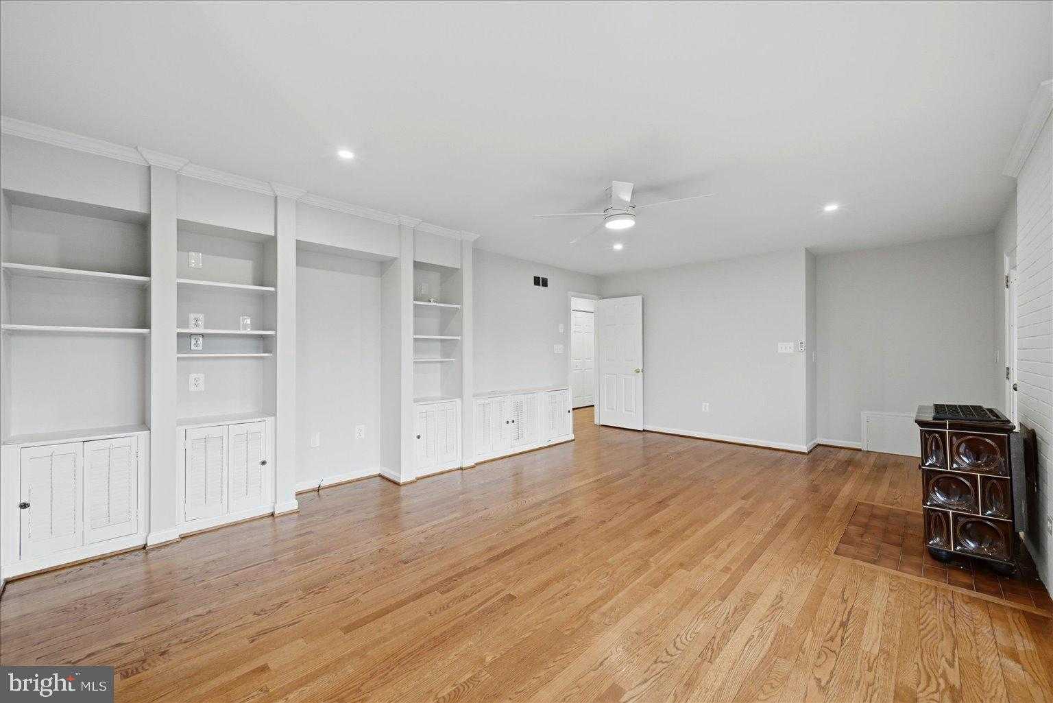 388 Bowling Green Rd photo 5