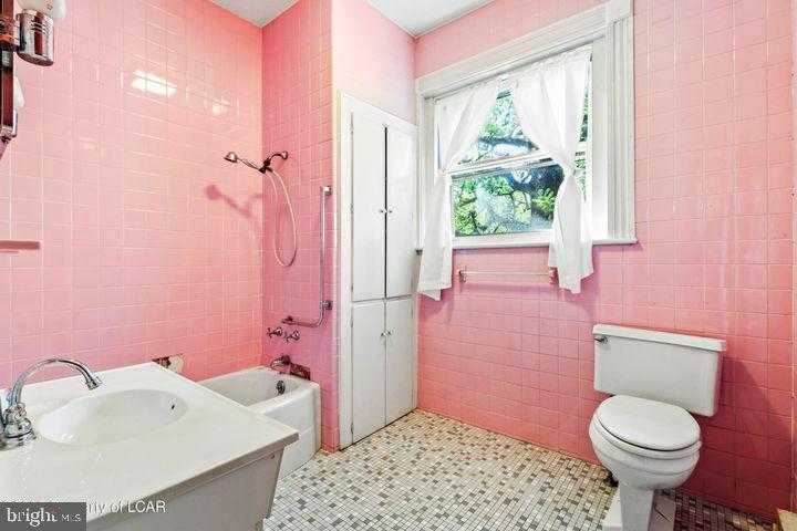 31 Exeter Ave photo 21