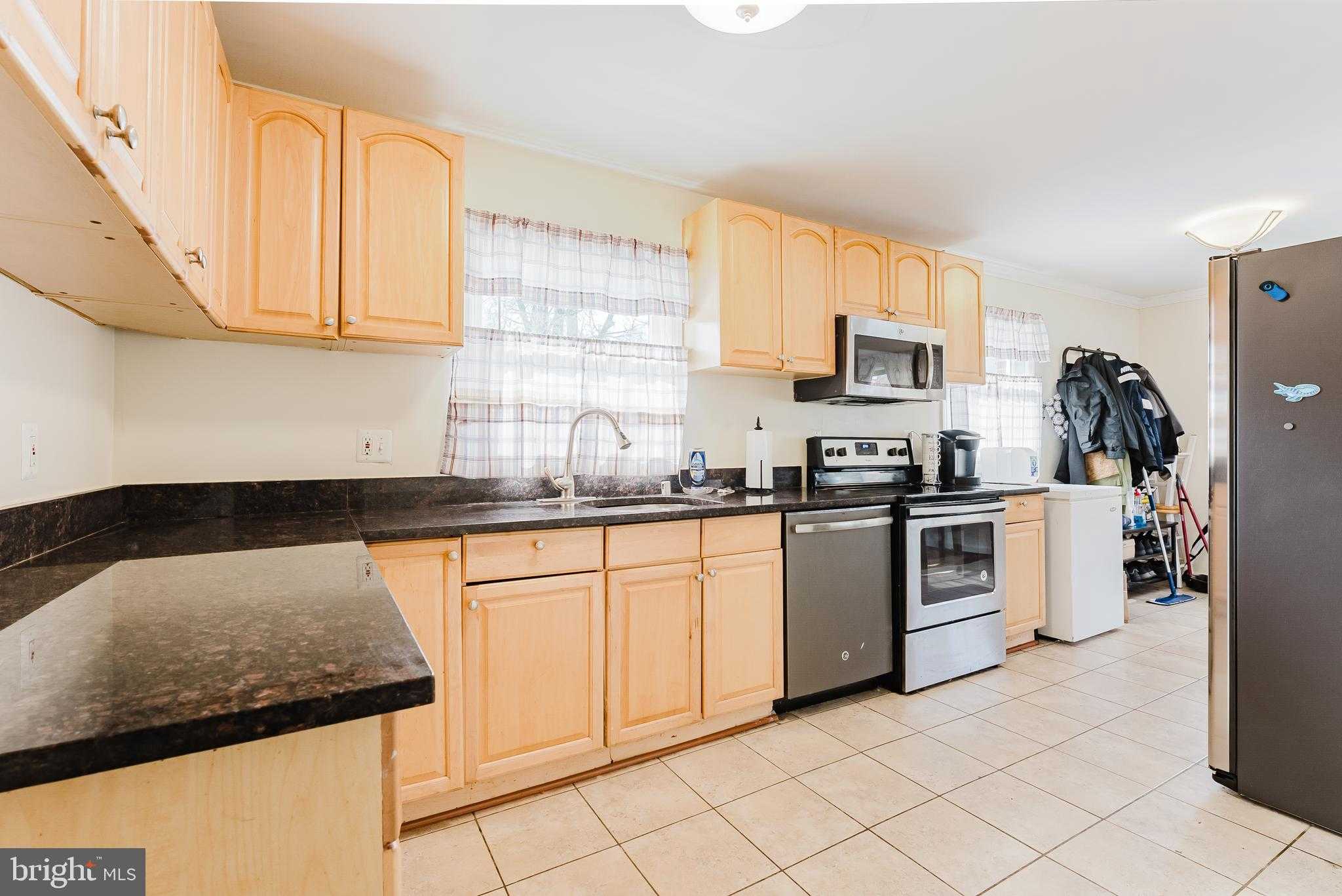 6317 Telegraph Rd photo 2