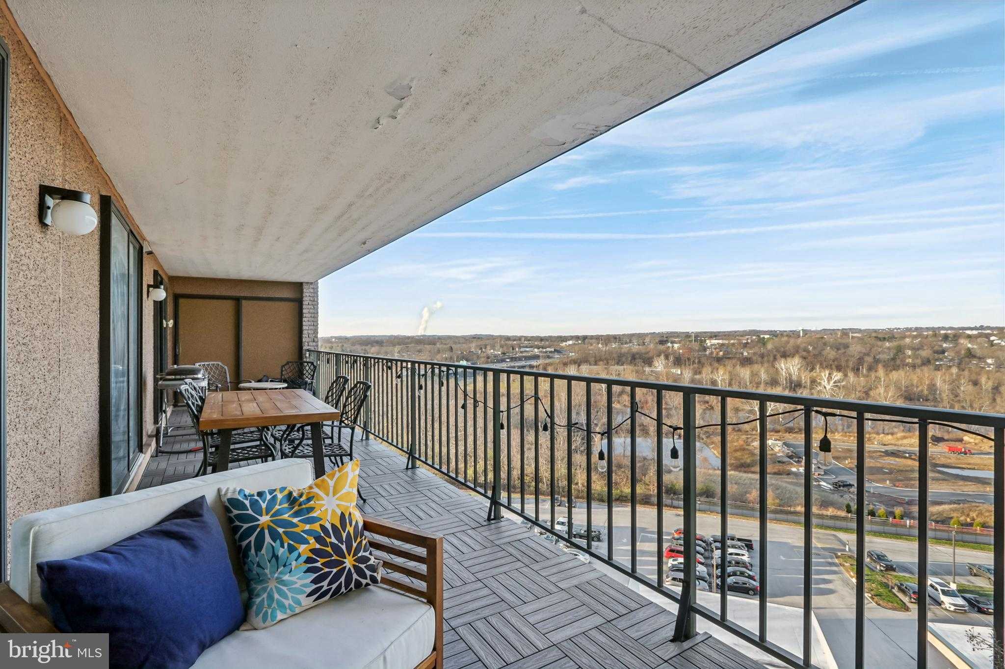 21033 Valley Forge Cir # 1033 photo 33