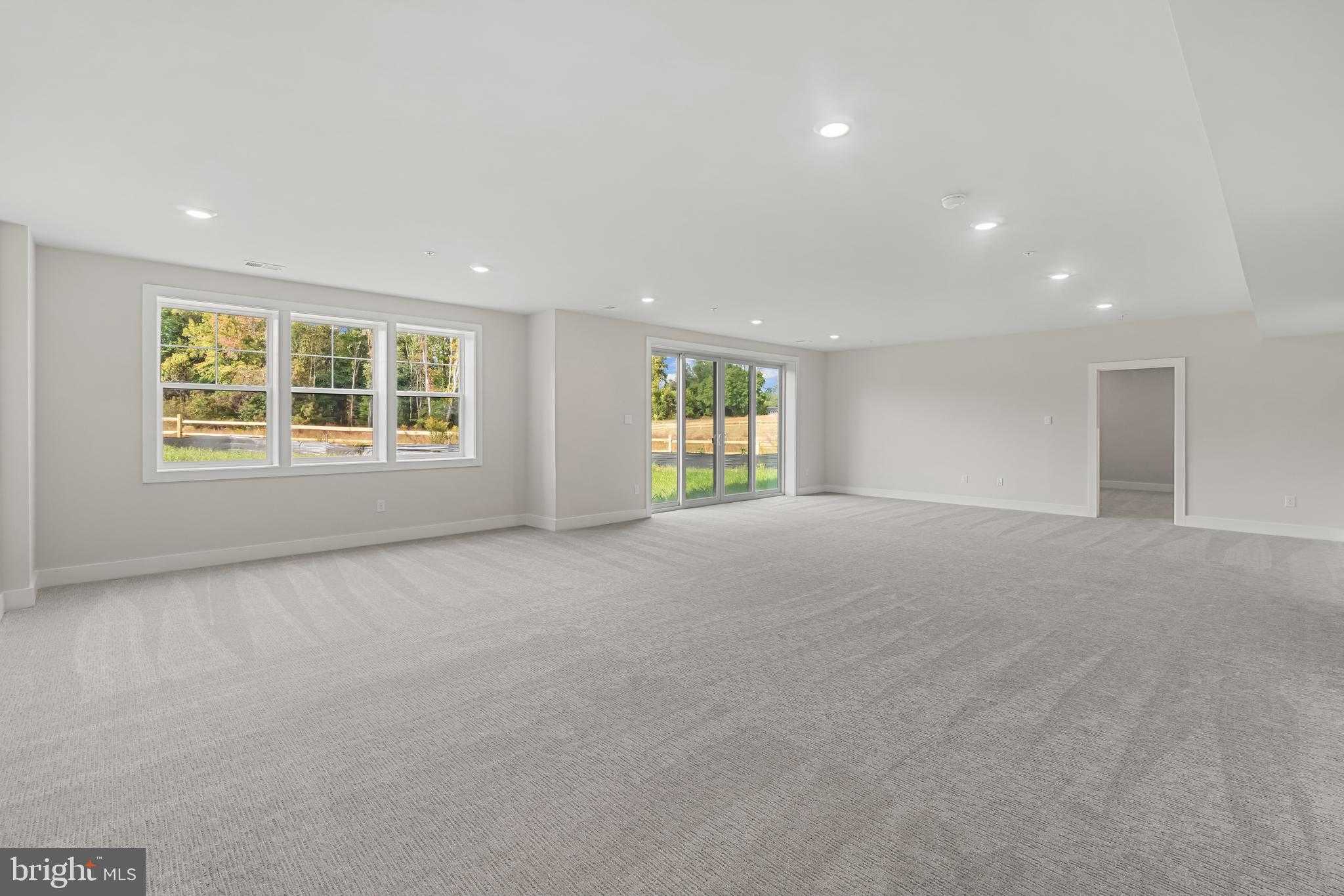 1002 Marshalls Dr photo 38