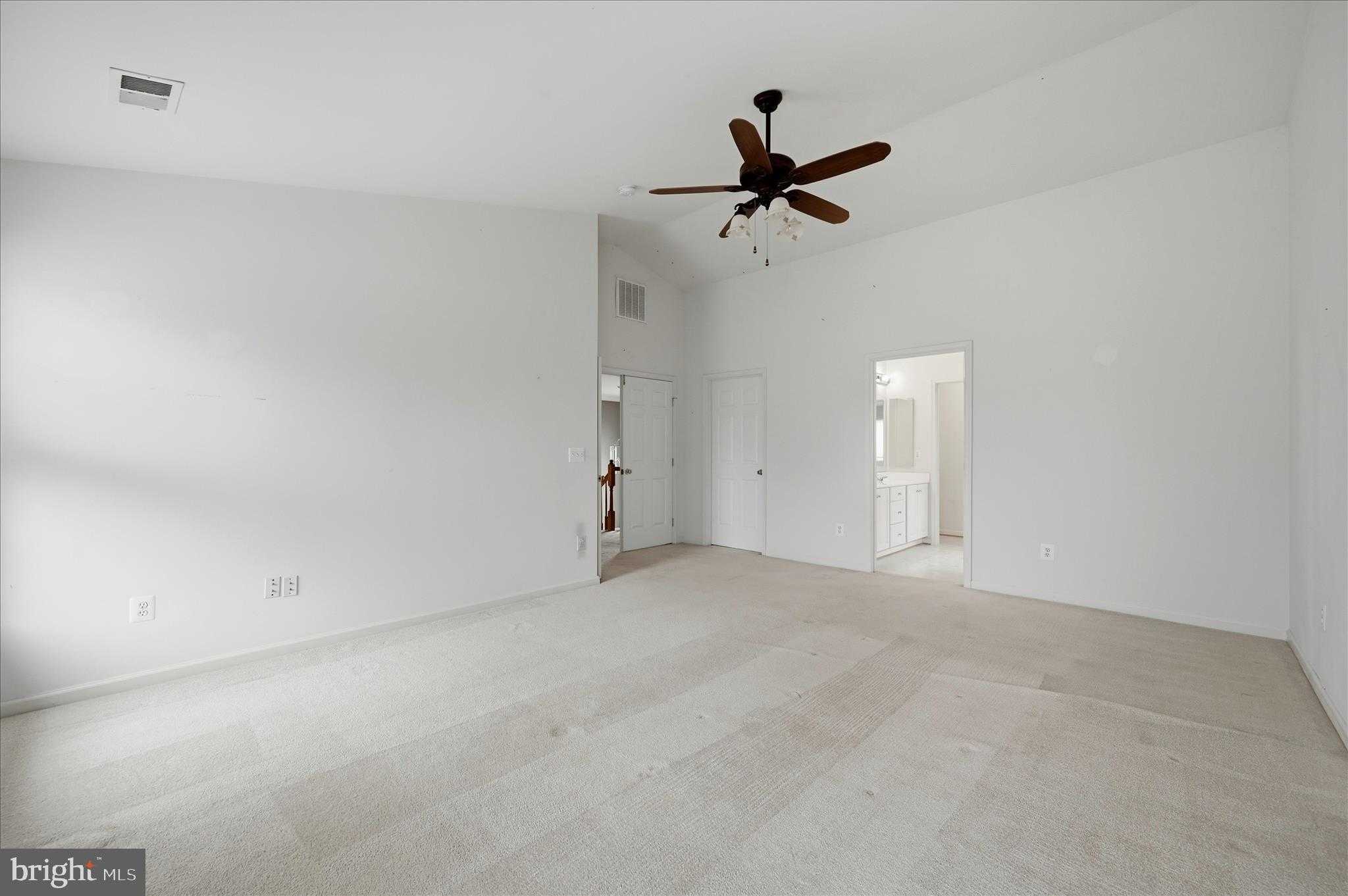 41 Pinehurst CT photo 29