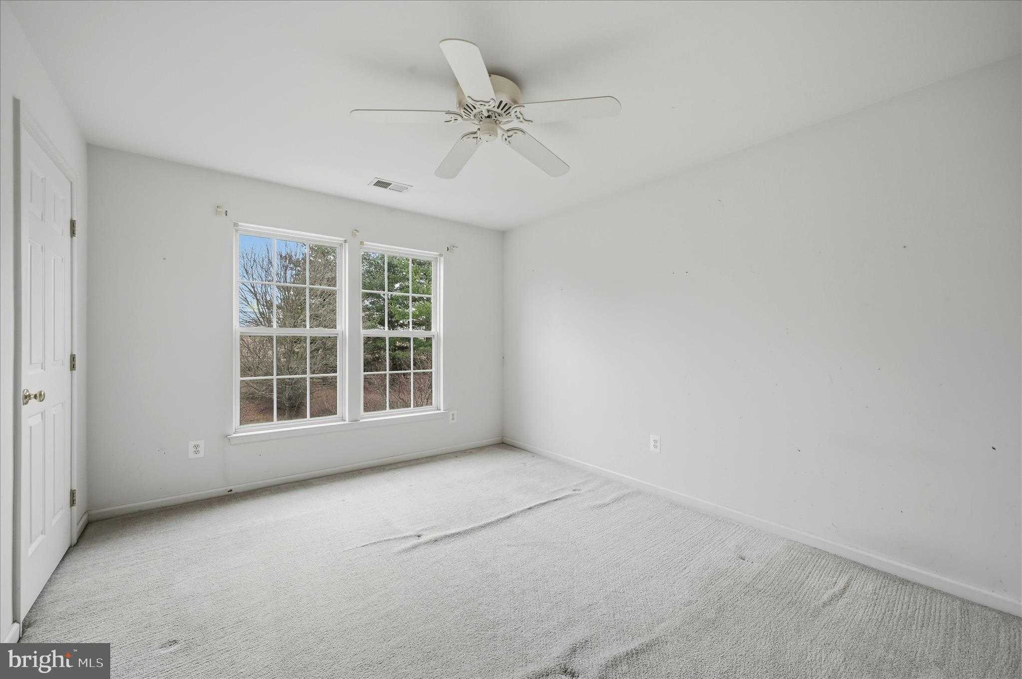 41 Pinehurst CT photo 37